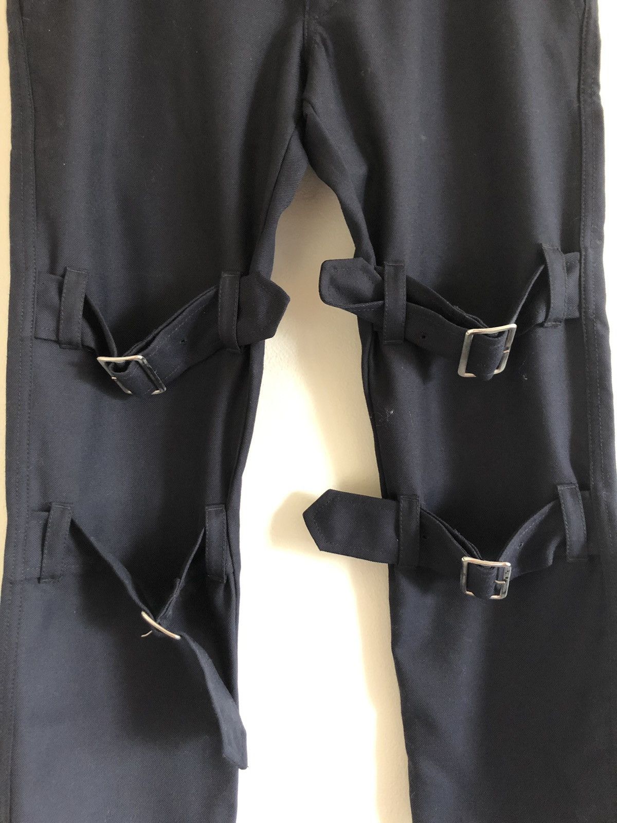 Comme des Garcons Comme Des Garçon Navy Buckle Trouser Pants Size US 32 / EU 48 - 3 Thumbnail