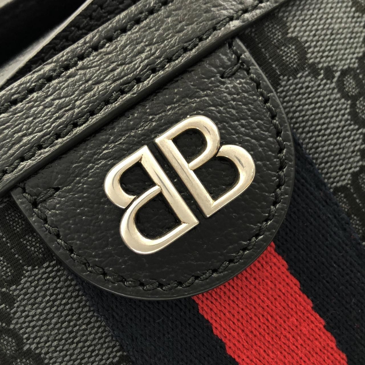 Balenciaga Balenciaga Balenciaga The Hacker Project Large Tote Bag Canvas Tote Bag Textile Tote Bag 680127 2103X DUTY FREE for USA Size ONE SIZE - 4 Thumbnail