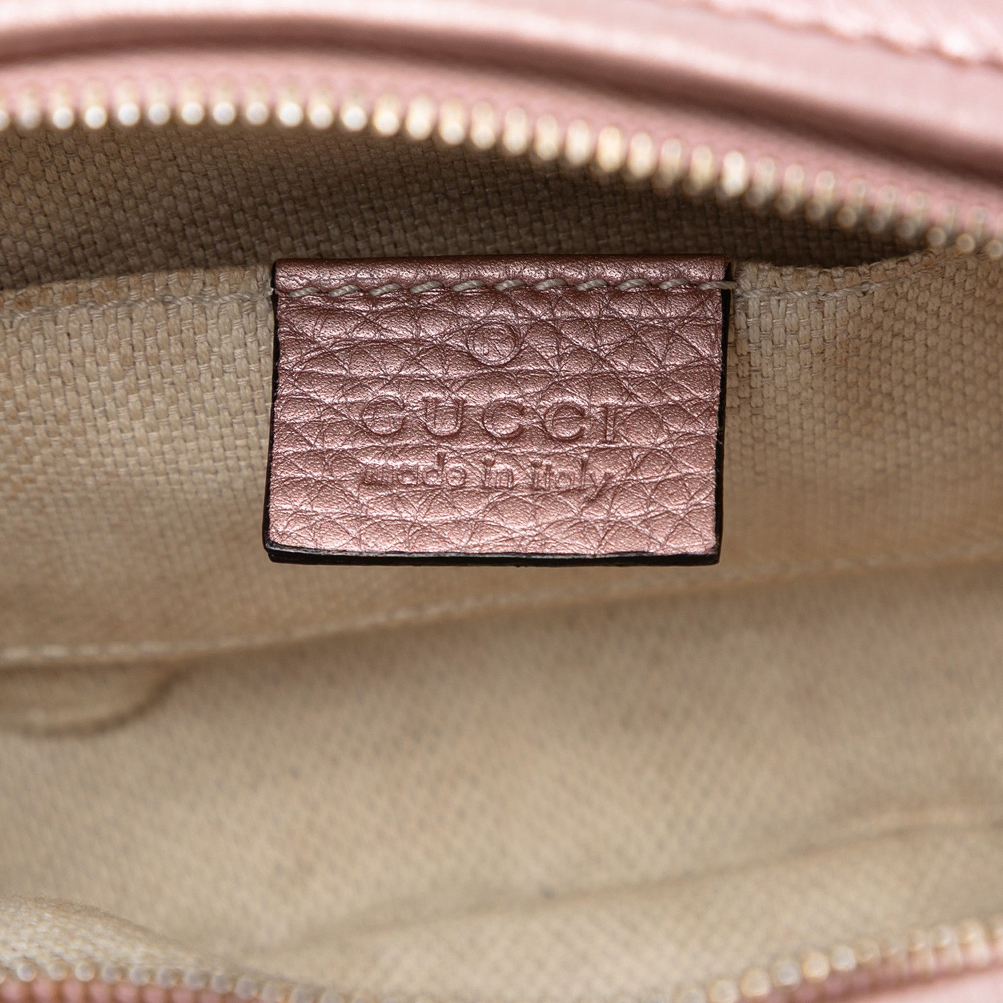 Gucci Gucci Mini Metallic Pebbled Calfskin Soho Chain Crossbody Size ONE SIZE - 6 Thumbnail