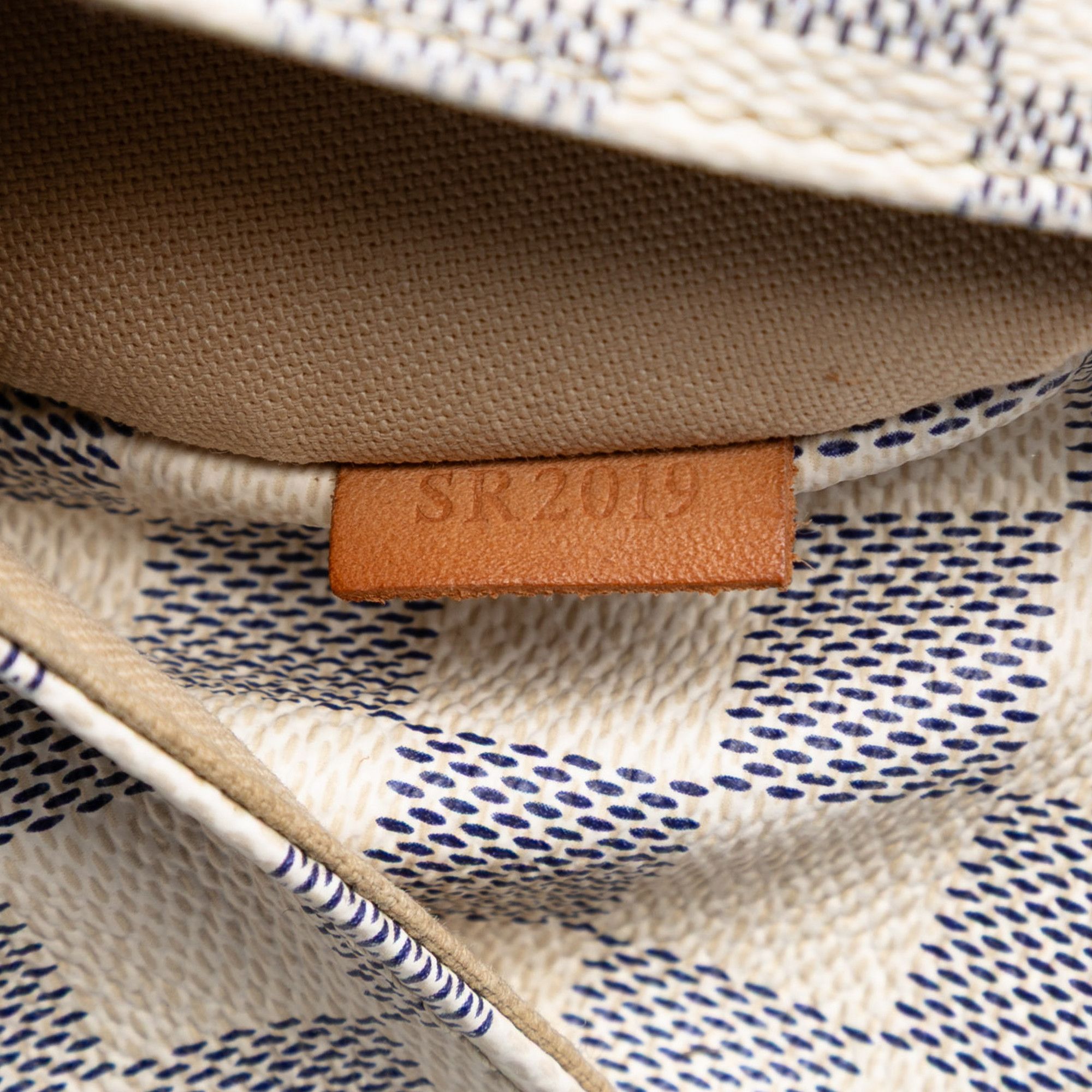 Louis Vuitton Louis Vuitton Damier Azur Totally PM Size ONE SIZE - 6 Thumbnail