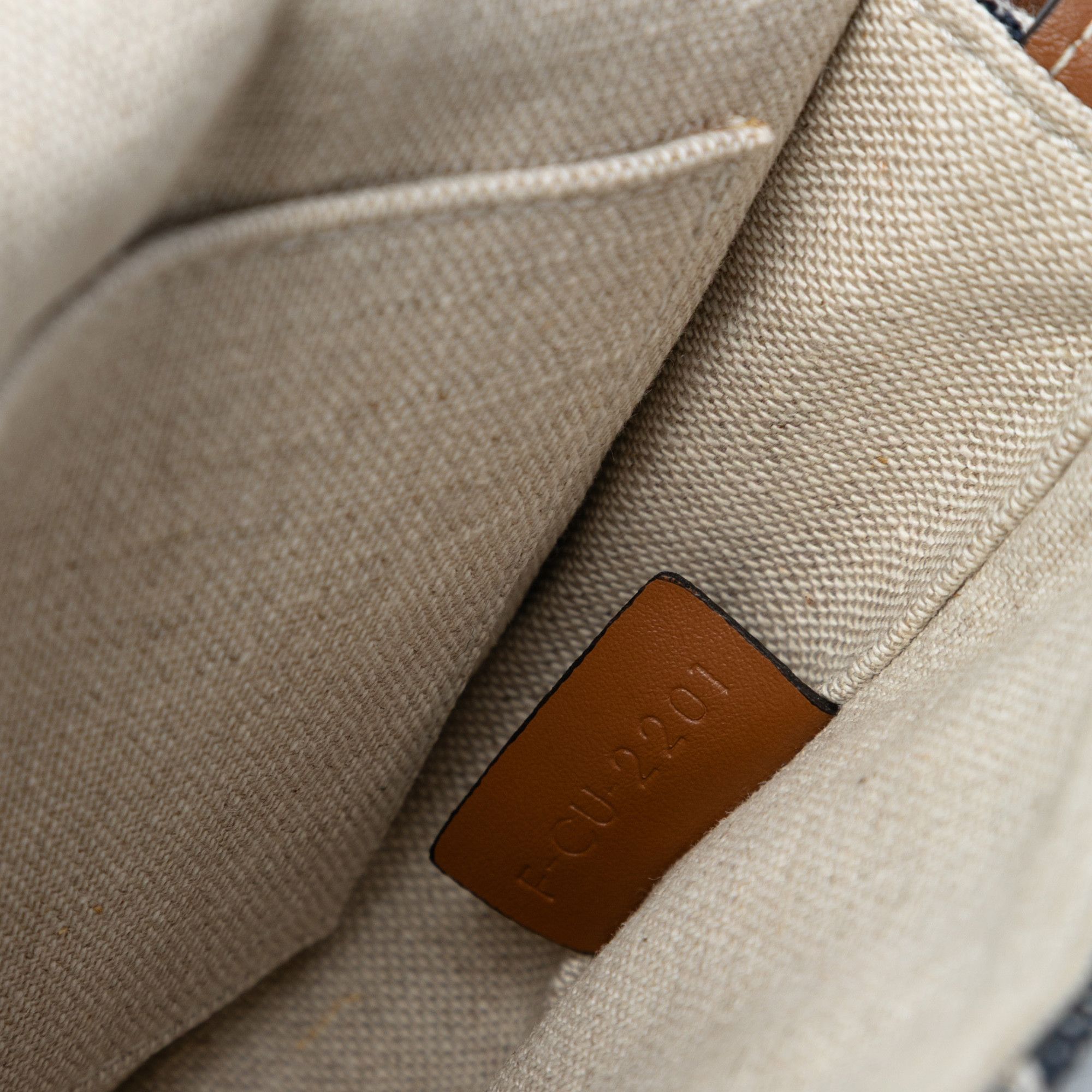 Celine Celine Mini Triomphe Canvas and Calfskin Besace Crossbody Size ONE SIZE - 5 Thumbnail