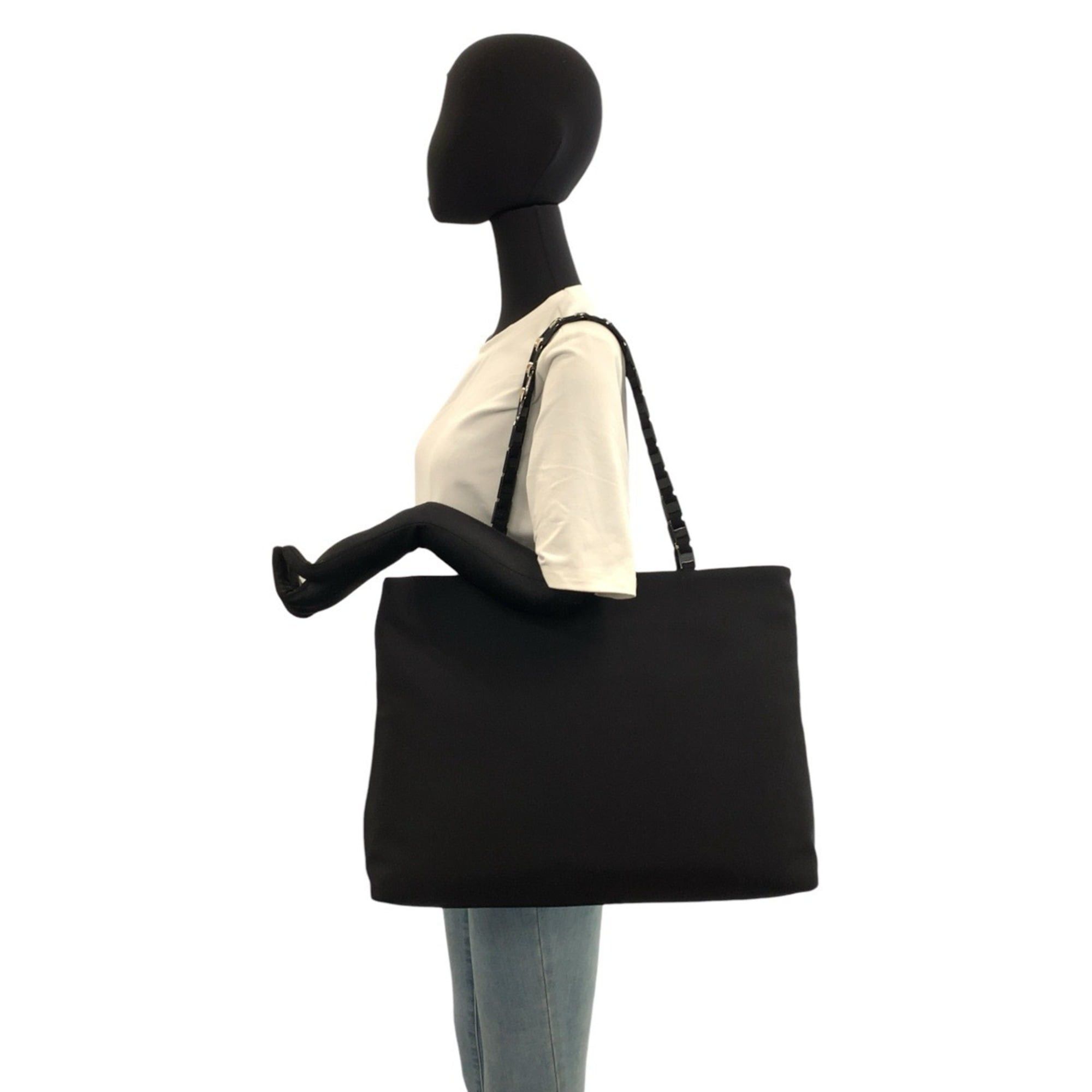 Salvatore Ferragamo Salvatore Ferragamo Vara black nylon tote bag with silver hardware, AU-21 9327, women's shoulder Size ONE SIZE - 5 Thumbnail