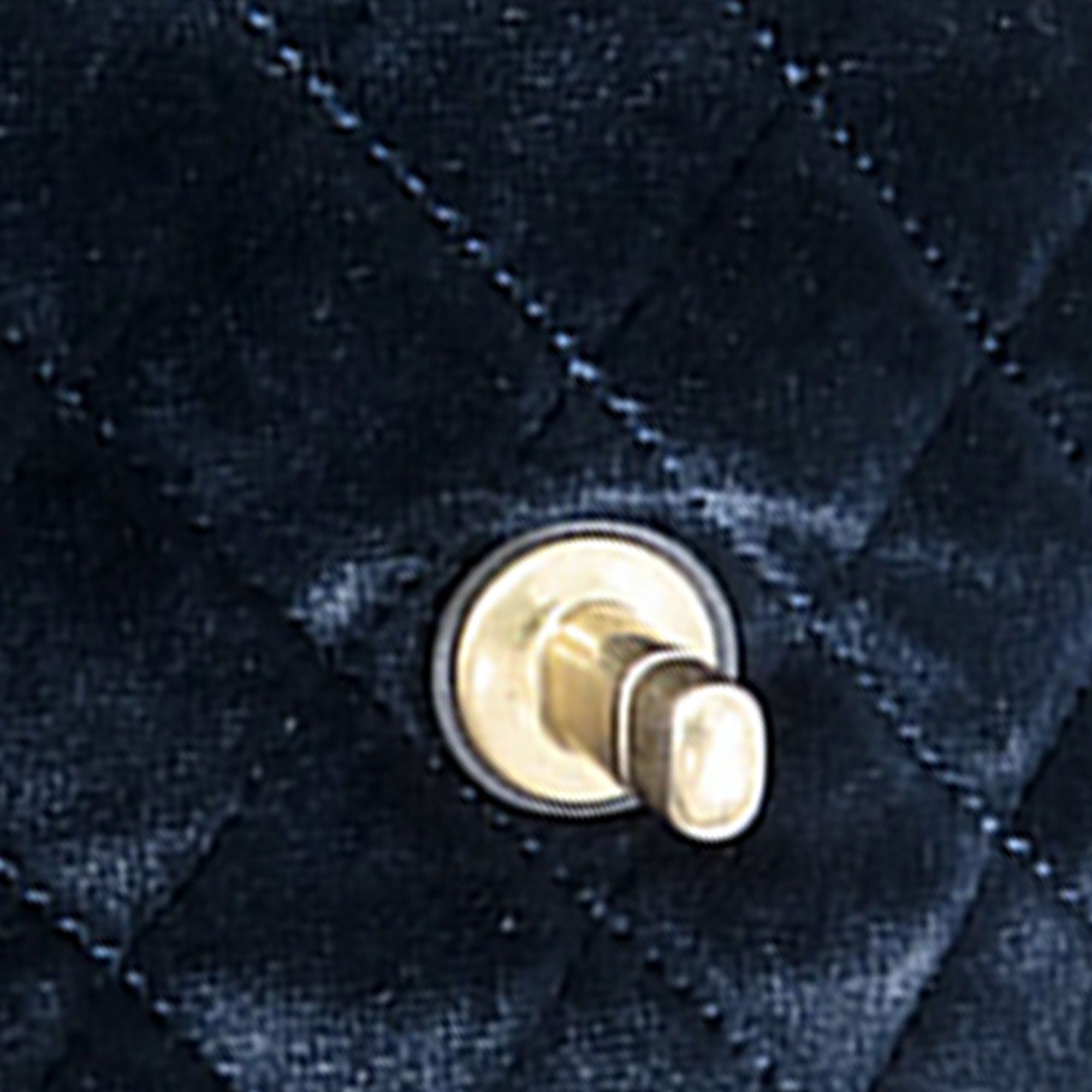 Chanel Chanel Medium Quilted Velvet Private Affair Camellia Flap Size ONE SIZE - 11 Thumbnail