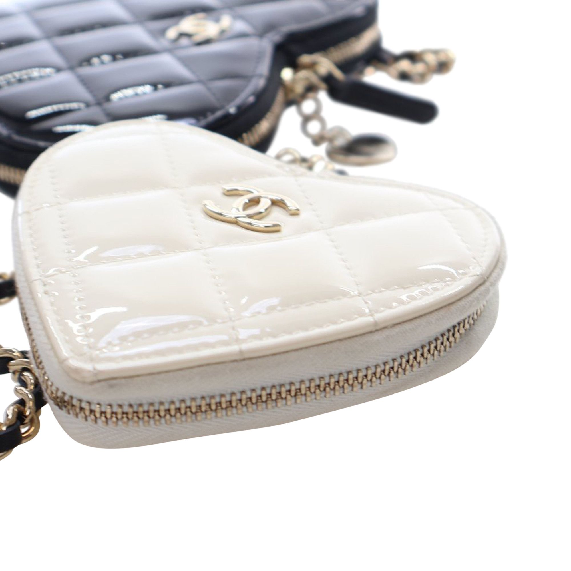 Chanel Chanel Quilted Patent Duo Heart Clutch with Chain Size ONE SIZE - 12 Thumbnail
