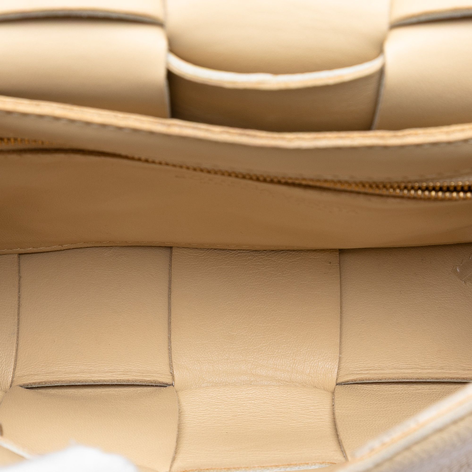 Bottega Veneta Bottega Veneta Grained Calfskin Intrecciato Cassette Crossbody Size ONE SIZE - 4 Thumbnail