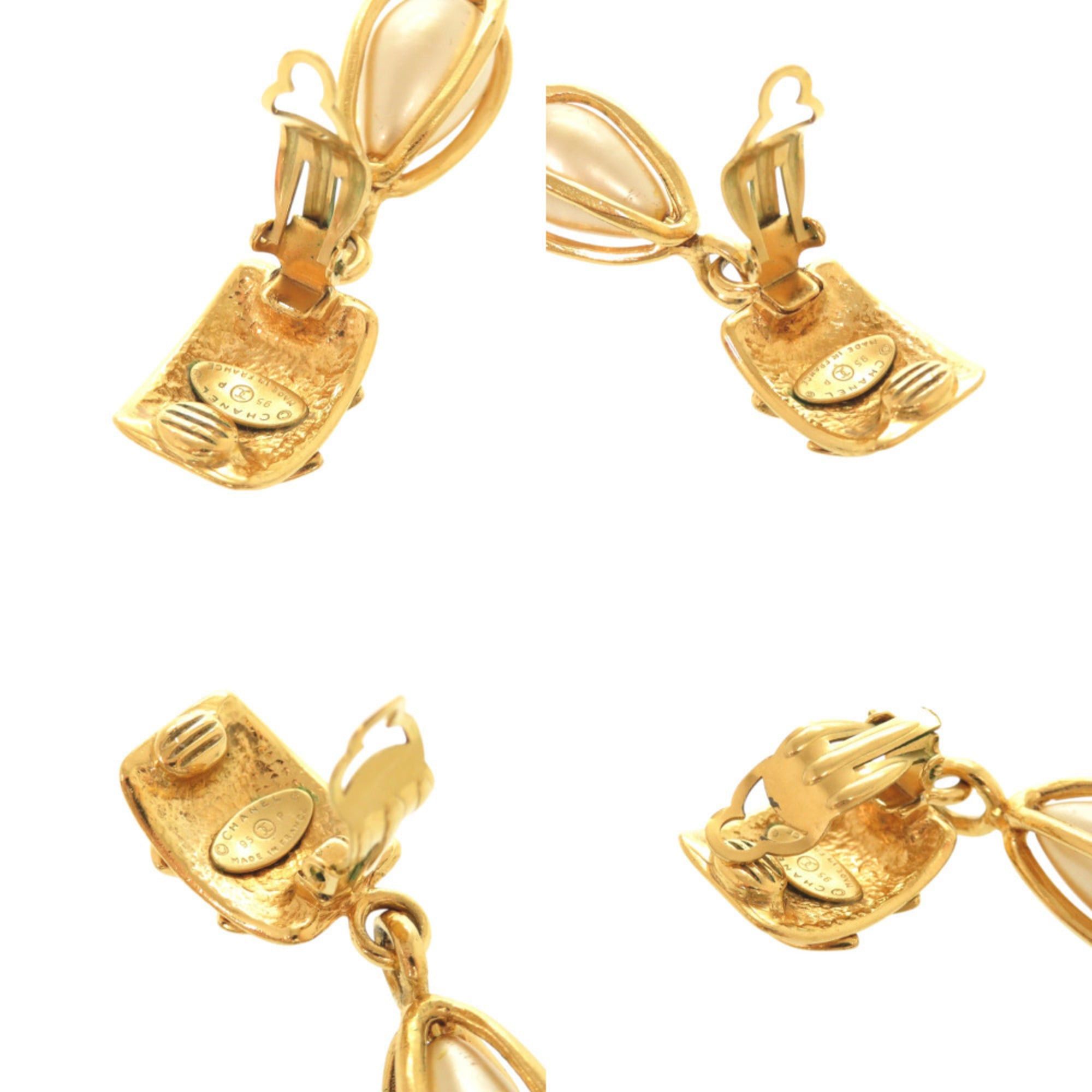 Chanel Excellent condition Chanel vintage Coco Mark metal faux pearl gold earrings 0070CHANEL Size ONE SIZE - 7 Thumbnail