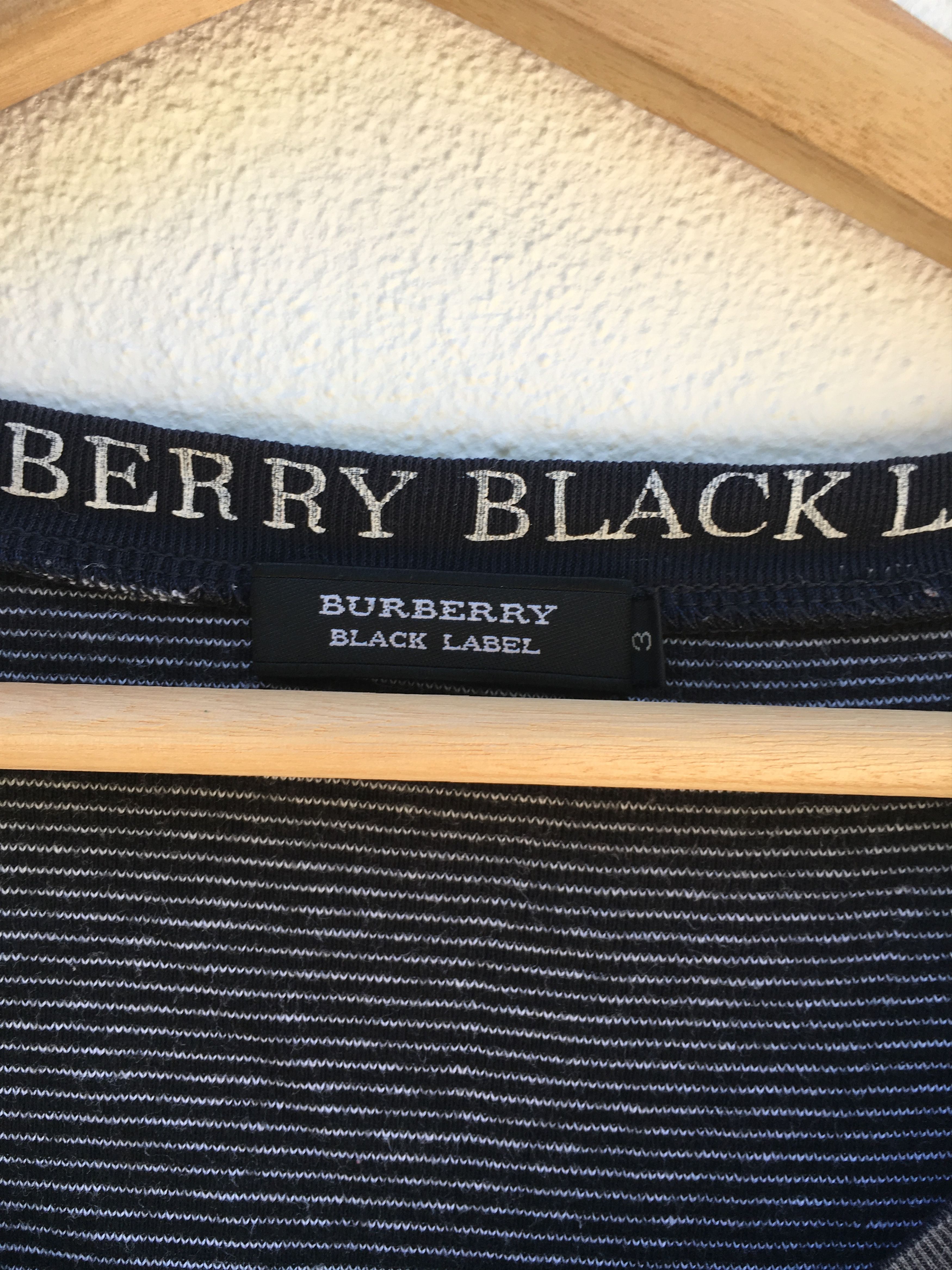 Burberry Burberry Black Label Logo Spell Out Tshirt Size US M / EU 48-50 / 2 - 5 Thumbnail