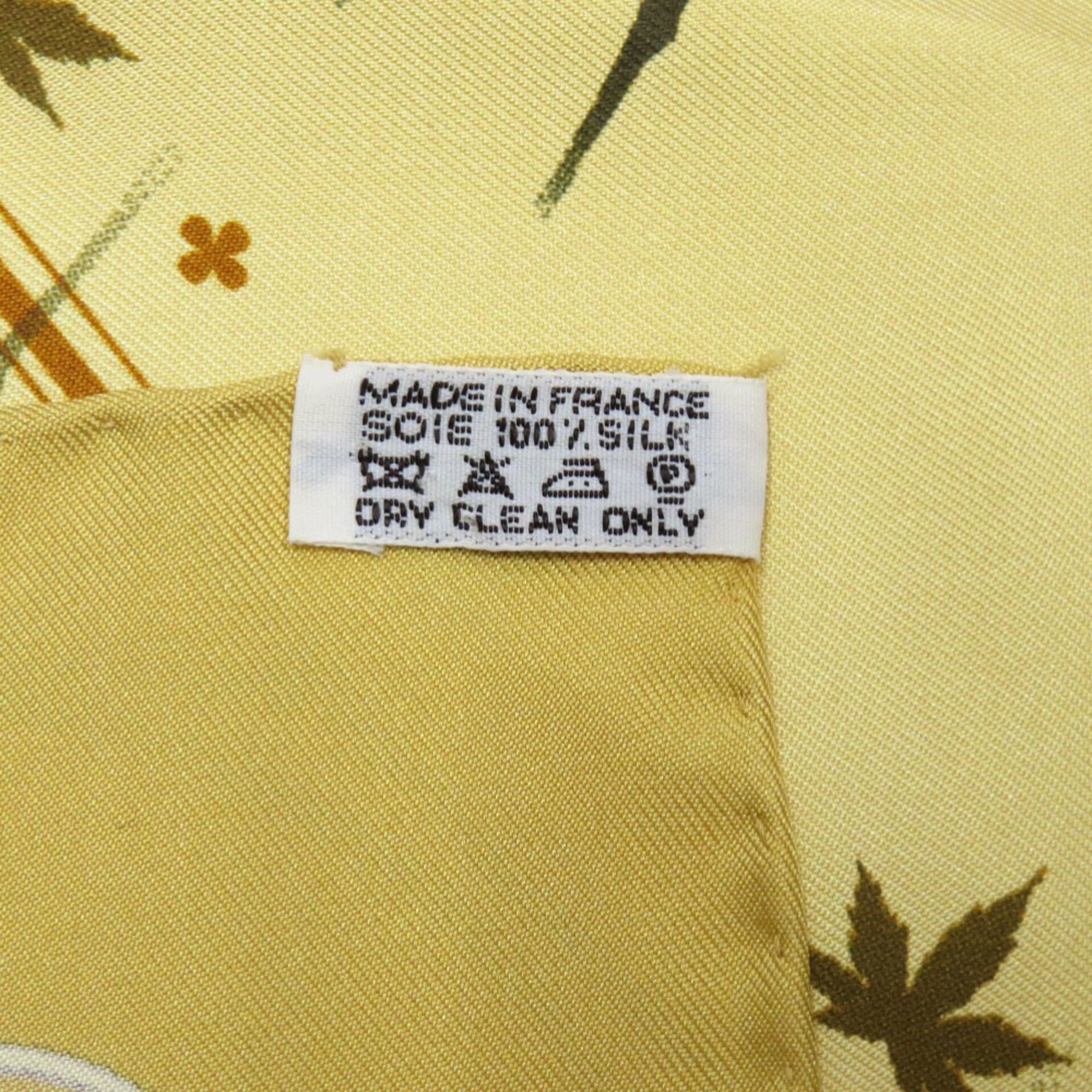 Hermes Excellent condition Hermès Carré 90 "Ichigo Ichie" Chaque Rencontre Est Unique silk scarf/muffler in yellow, orange, and green. 1115HERMES Size ONE SIZE - 5 Thumbnail
