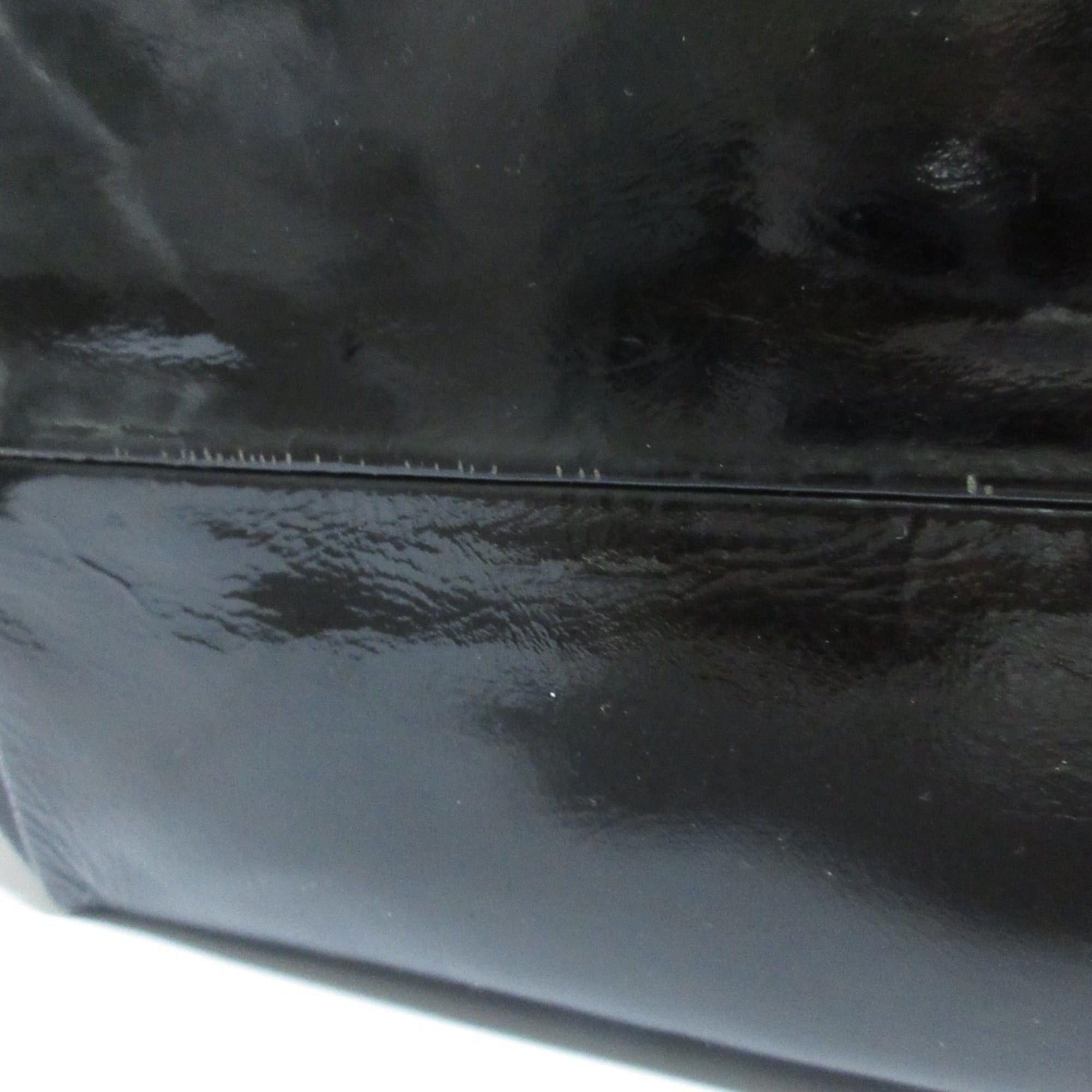 Celine Good condition Celine enamel chain tote bag in black. Women's. Luxs. Pre-owned brand. Size ONE SIZE - 17 Thumbnail