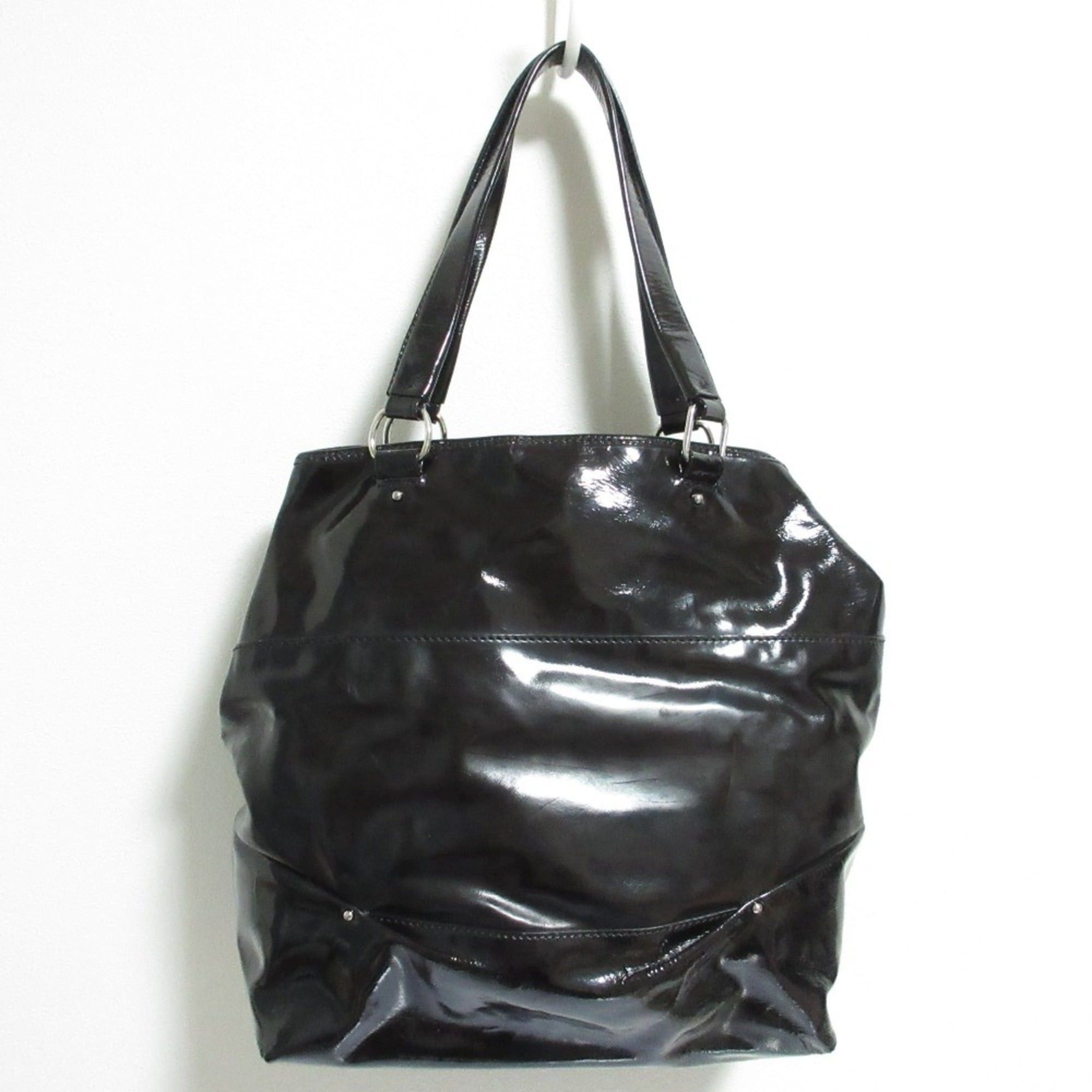 Celine Good condition Celine enamel chain tote bag in black. Women's. Luxs. Pre-owned brand. Size ONE SIZE - 2 Thumbnail