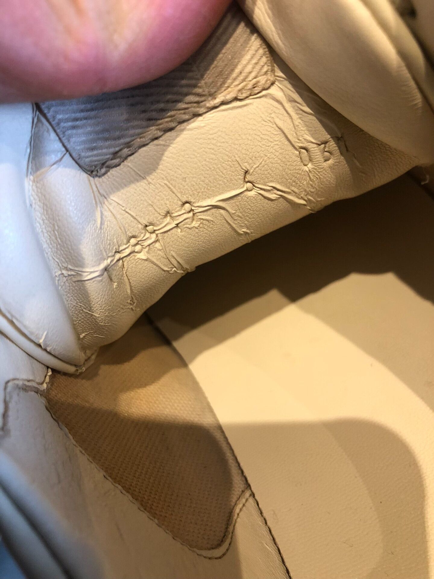 Gucci Gucci Rhyton Dad Sneakers Size US 6 / EU 39 - 8 Thumbnail
