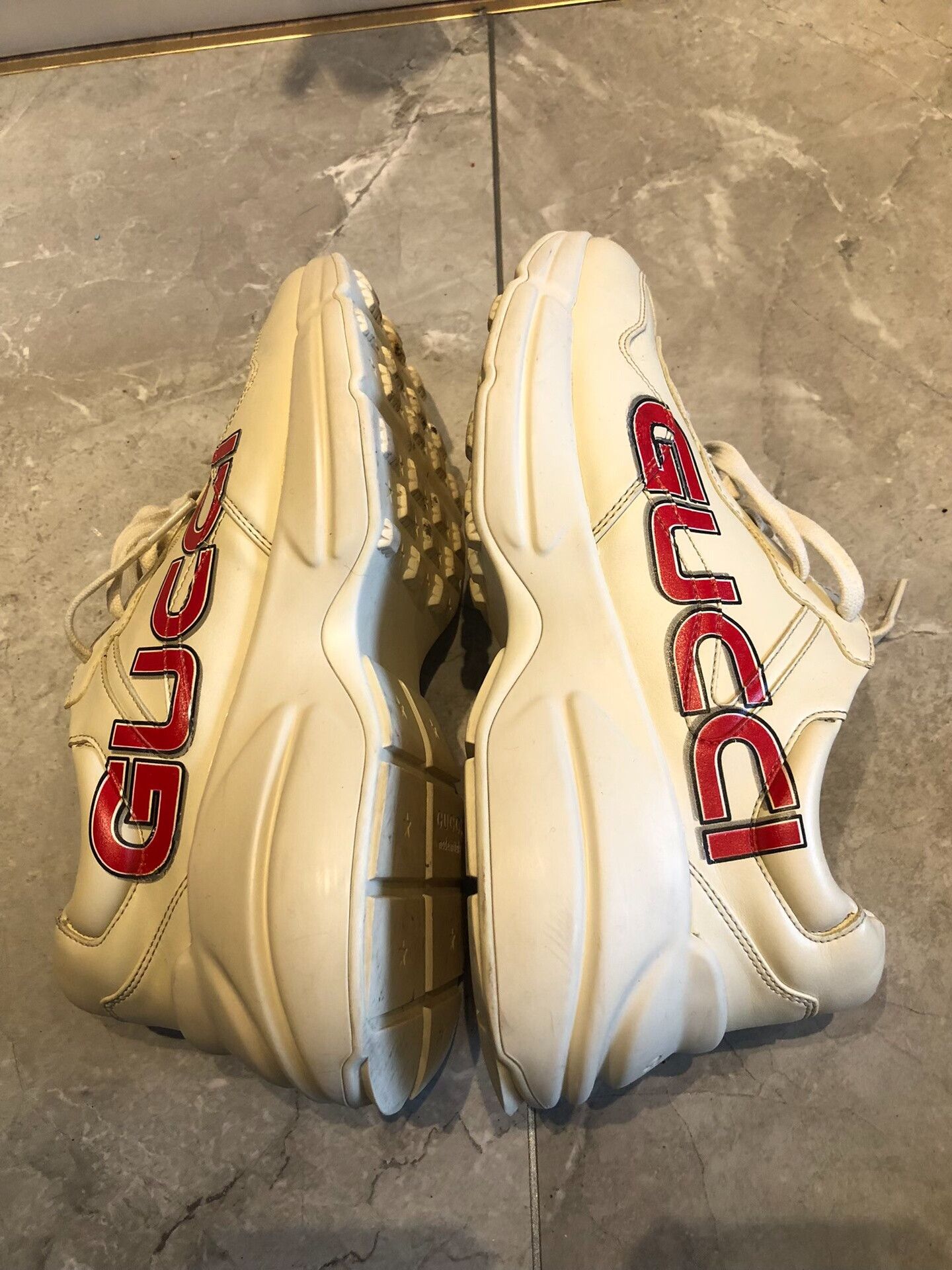 Gucci Gucci Rhyton Dad Sneakers Size US 6 / EU 39 - 9 Thumbnail