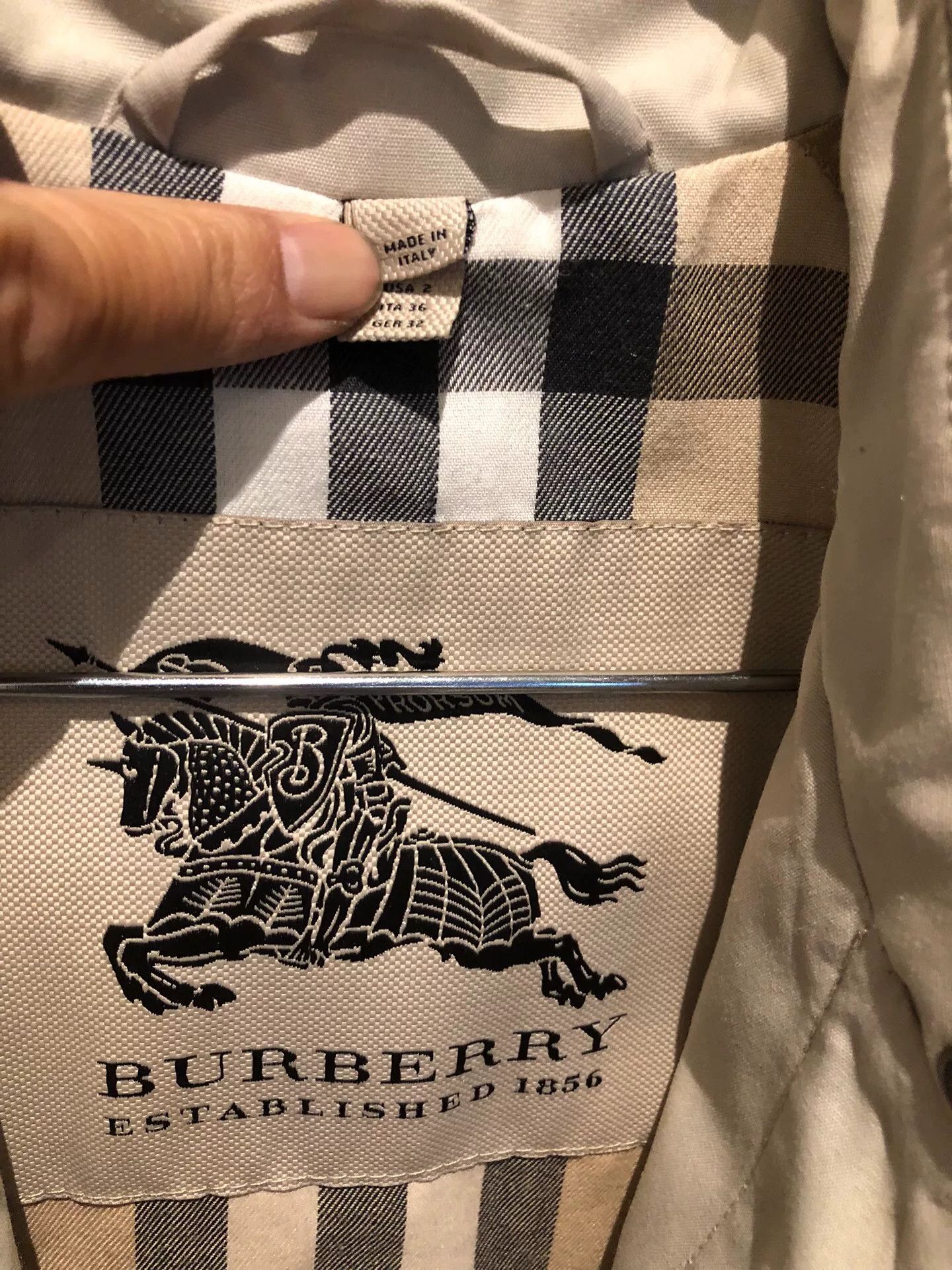 Burberry Burberry Runway Trench Coat Size XS / US 0-2 / IT 36-38 - 4 Thumbnail