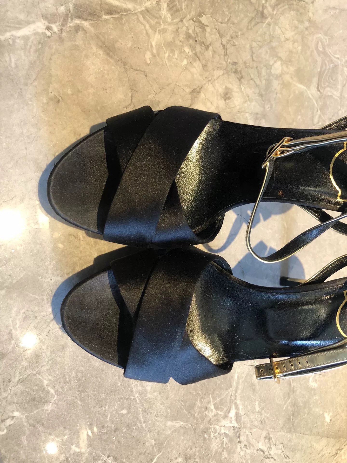 Roger Vivier Roger Vivier Gold Strap Platform Heel Sandal Size US 4.5 / IT 34.5 - 4 Thumbnail