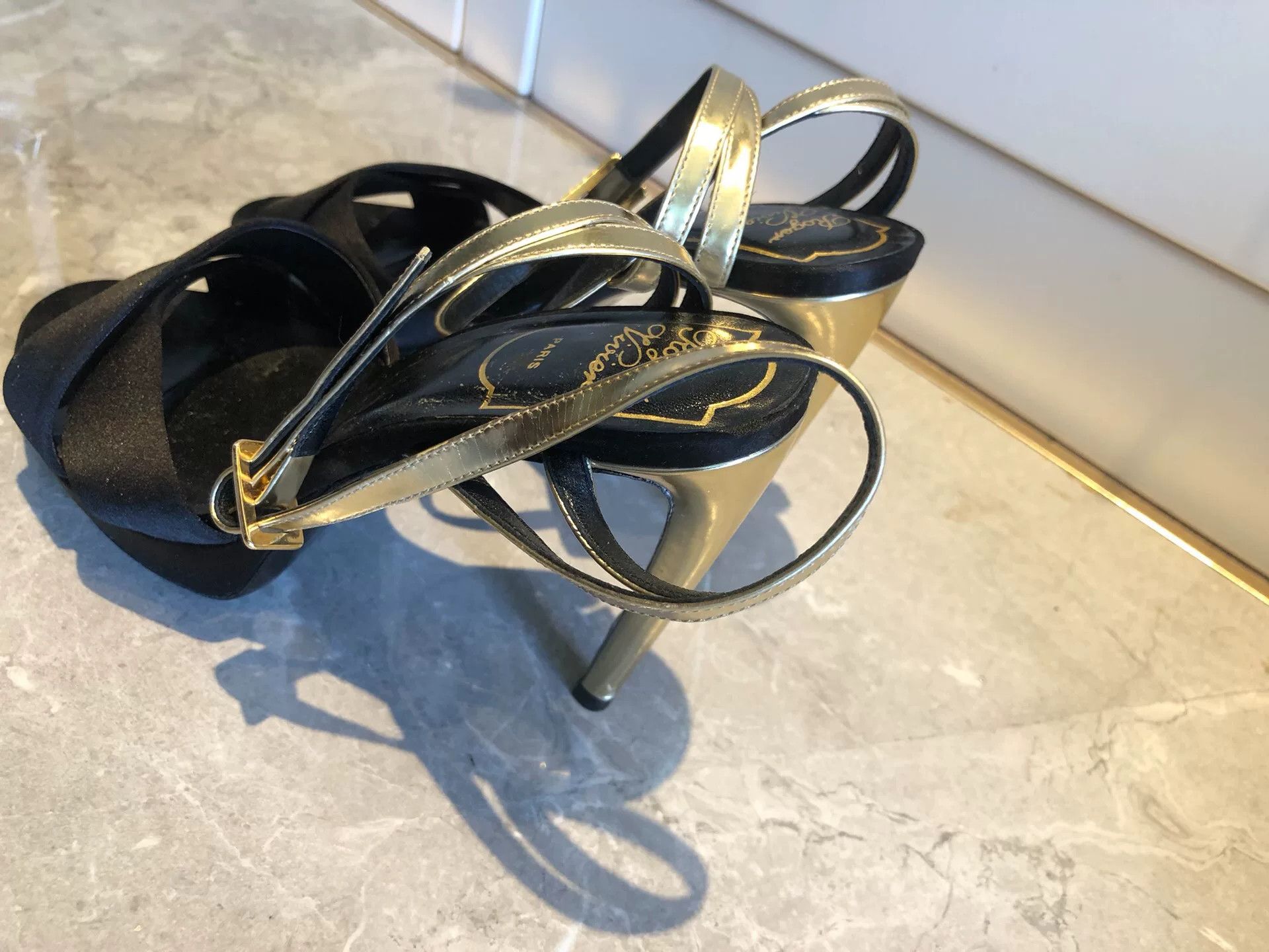 Roger Vivier Roger Vivier Gold Strap Platform Heel Sandal Size US 4.5 / IT 34.5 - 5 Thumbnail