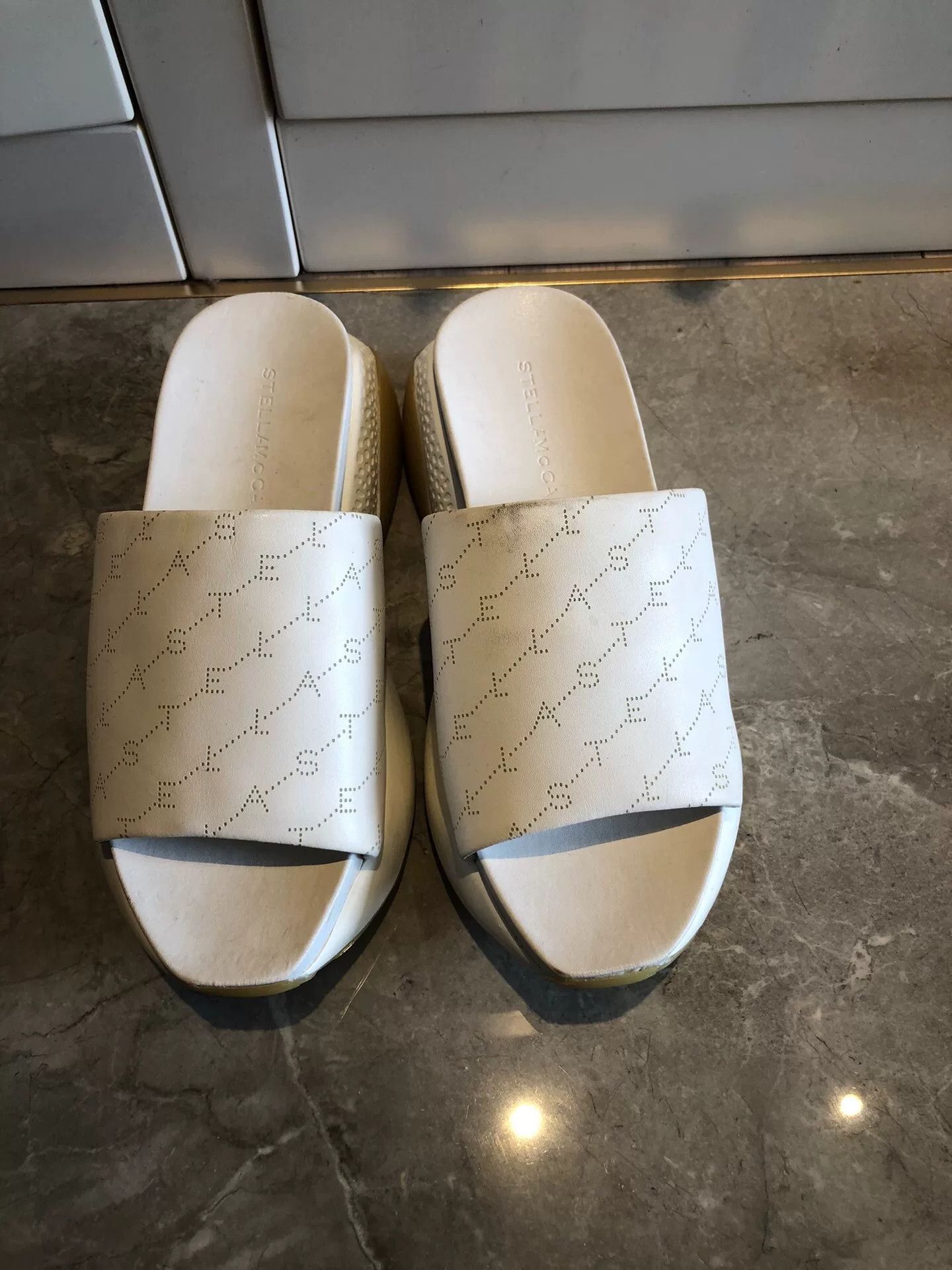 Stella McCartney Stella McCartney Platform Leather Slippers Size US 6 / IT 36 - 2 Thumbnail