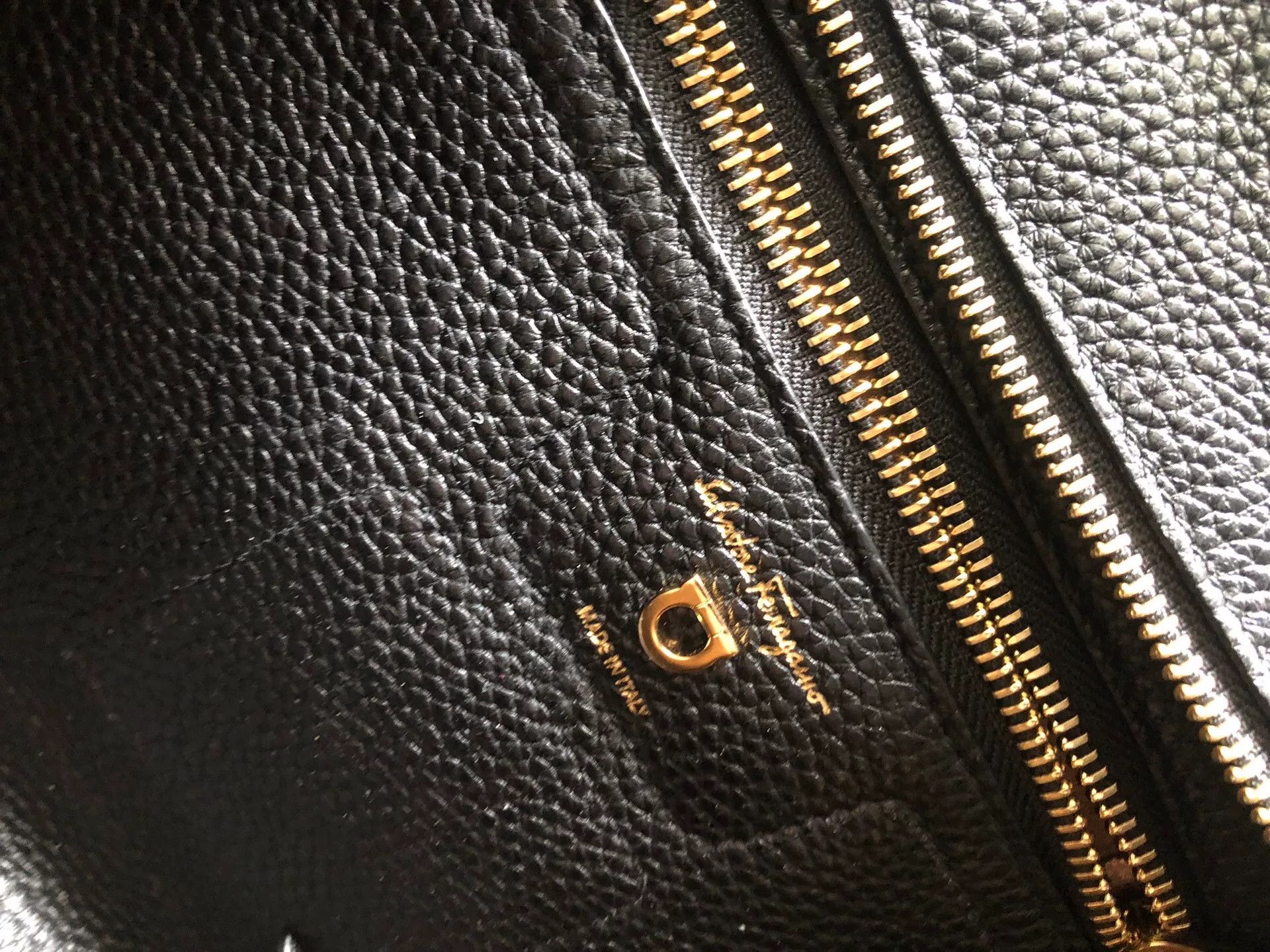 Salvatore Ferragamo Salvatore Ferragamo Black Gold Tote Bag Size ONE SIZE - 5 Thumbnail