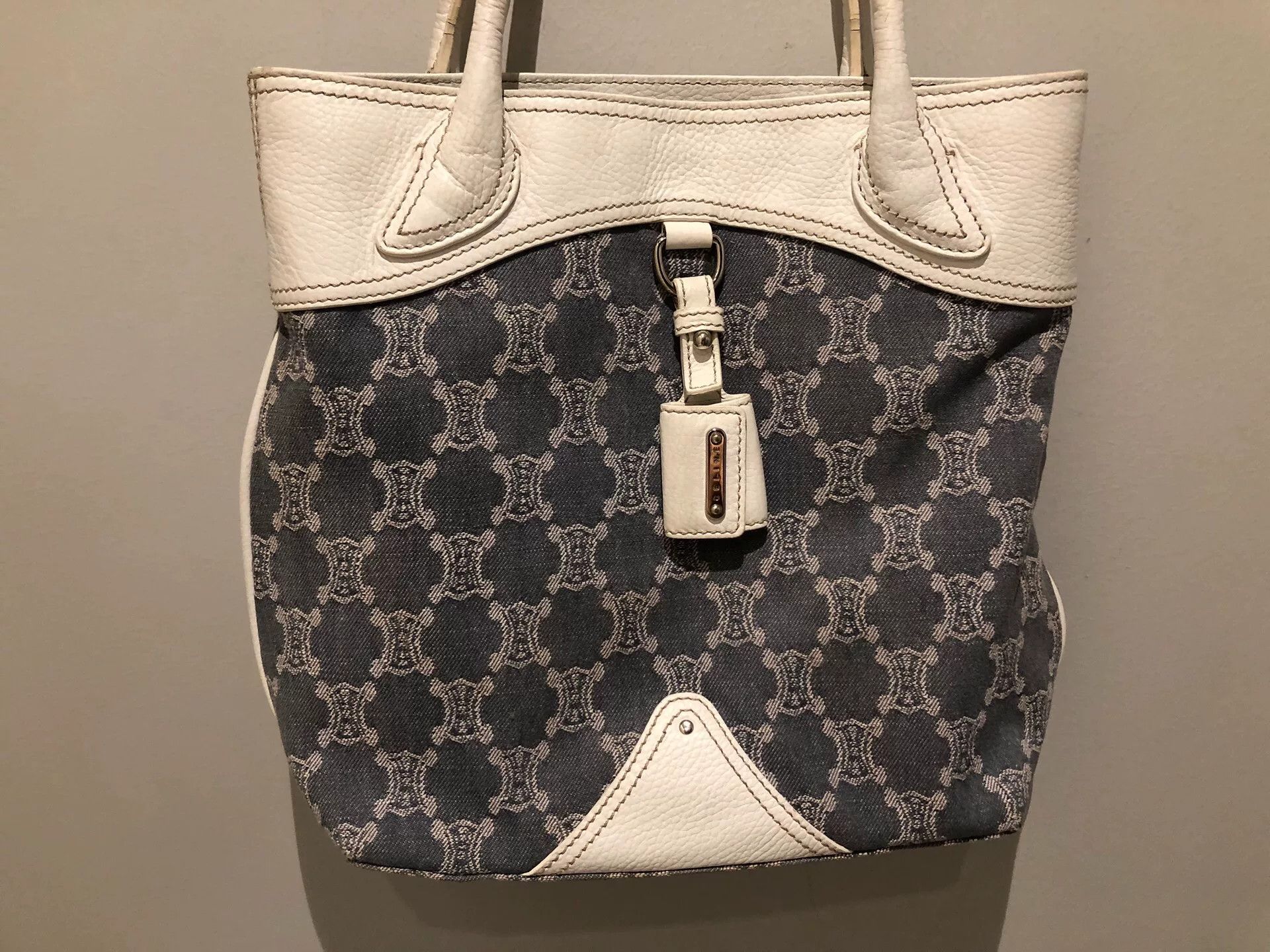 Celine Celine Vintage Denim Baby Blue Triomphe Tote Size ONE SIZE - 3 Thumbnail