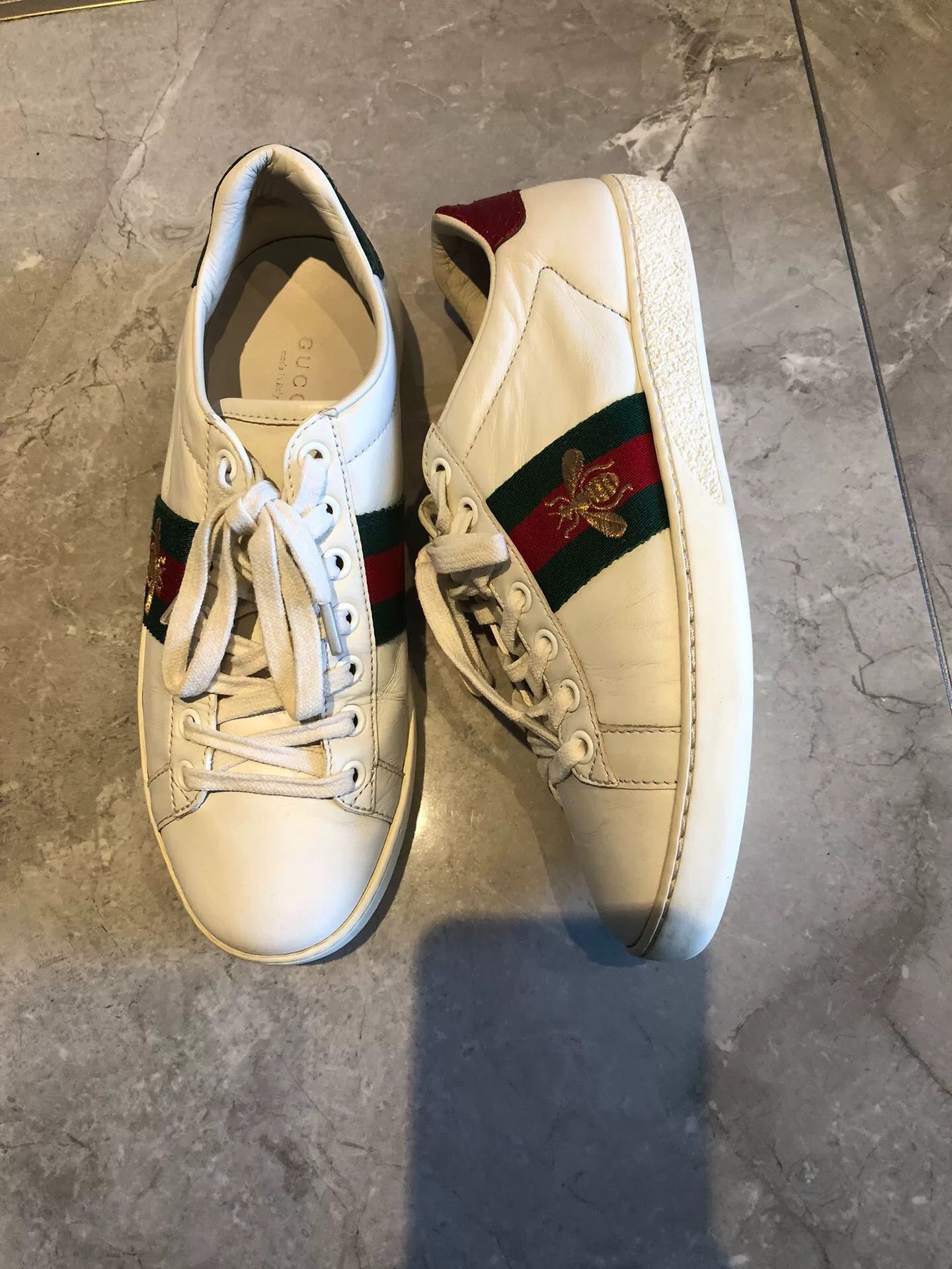 Gucci Gucci classic bee leather women's sneakers Size US 5 / IT 35 - 2 Thumbnail