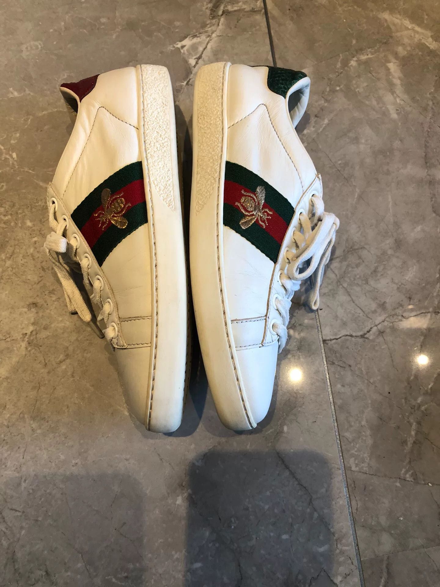 Gucci Gucci classic bee leather women's sneakers Size US 5 / IT 35 - 6 Thumbnail