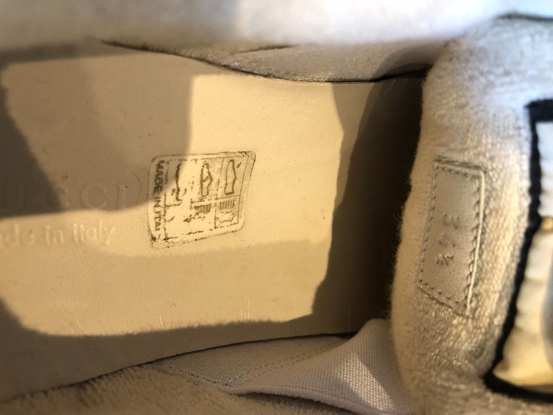 Gucci Gucci Screener Distressed Leather Sneakers Women Size US 4.5 / IT 34.5 - 8 Thumbnail