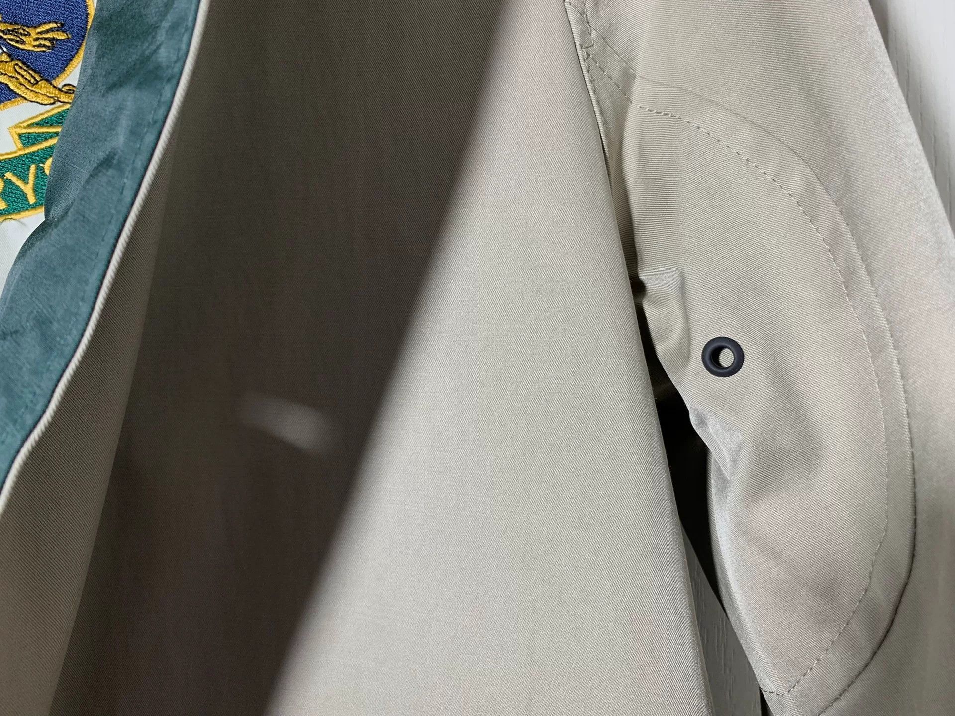 Burberry Burberry Men's Lightweight Trench Coat Size US M / EU 48-50 / 2 - 5 Thumbnail