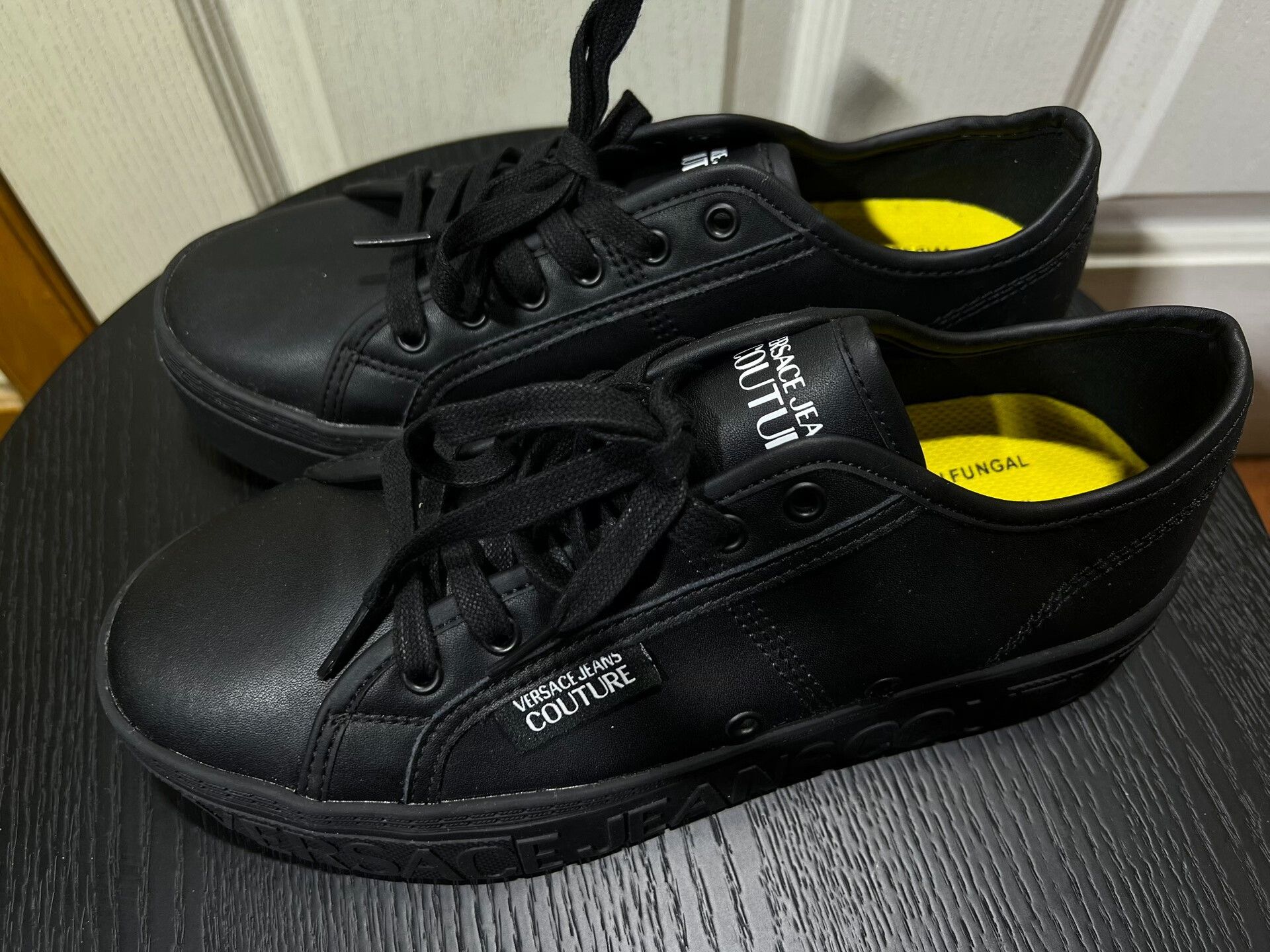 Versace VERSACE Men's Leather Casual Shoes Size US 7 / EU 40 - 6 Thumbnail