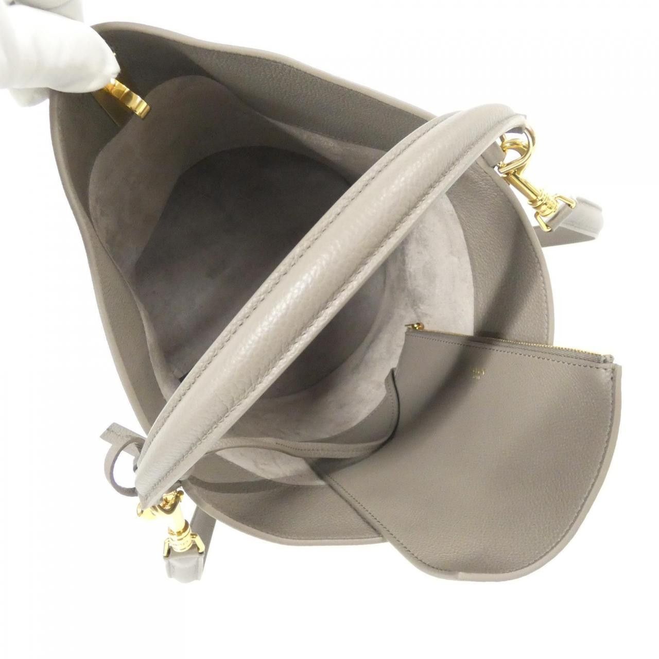Celine Celine Celine 16 Calfskin Shoulder Bag Leather Shoulder Bag 195573CR8 DUTY FREE for USA Size ONE SIZE - 7 Thumbnail