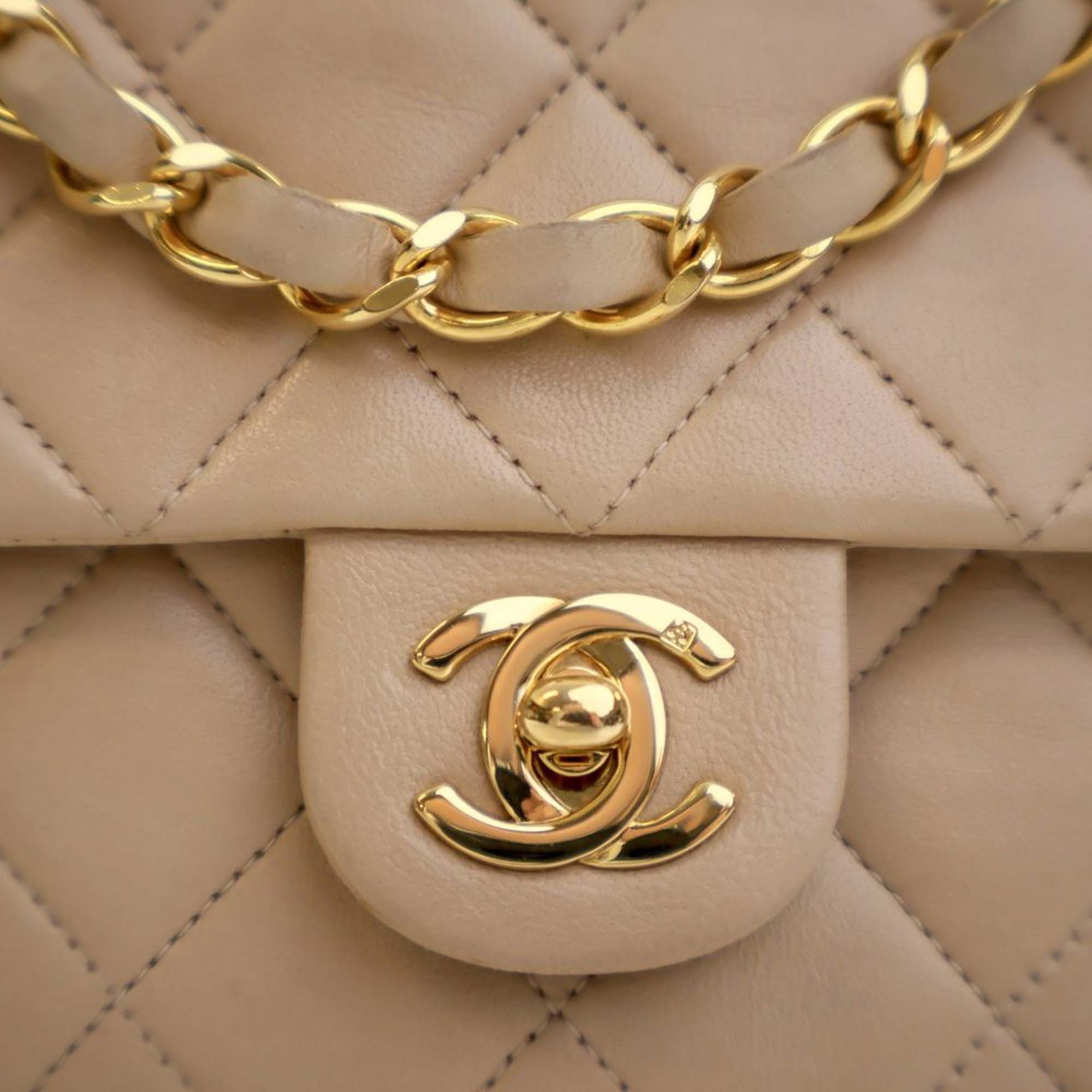 Chanel Chanel Small Square Quilted Lambskin Flap Size ONE SIZE - 6 Thumbnail