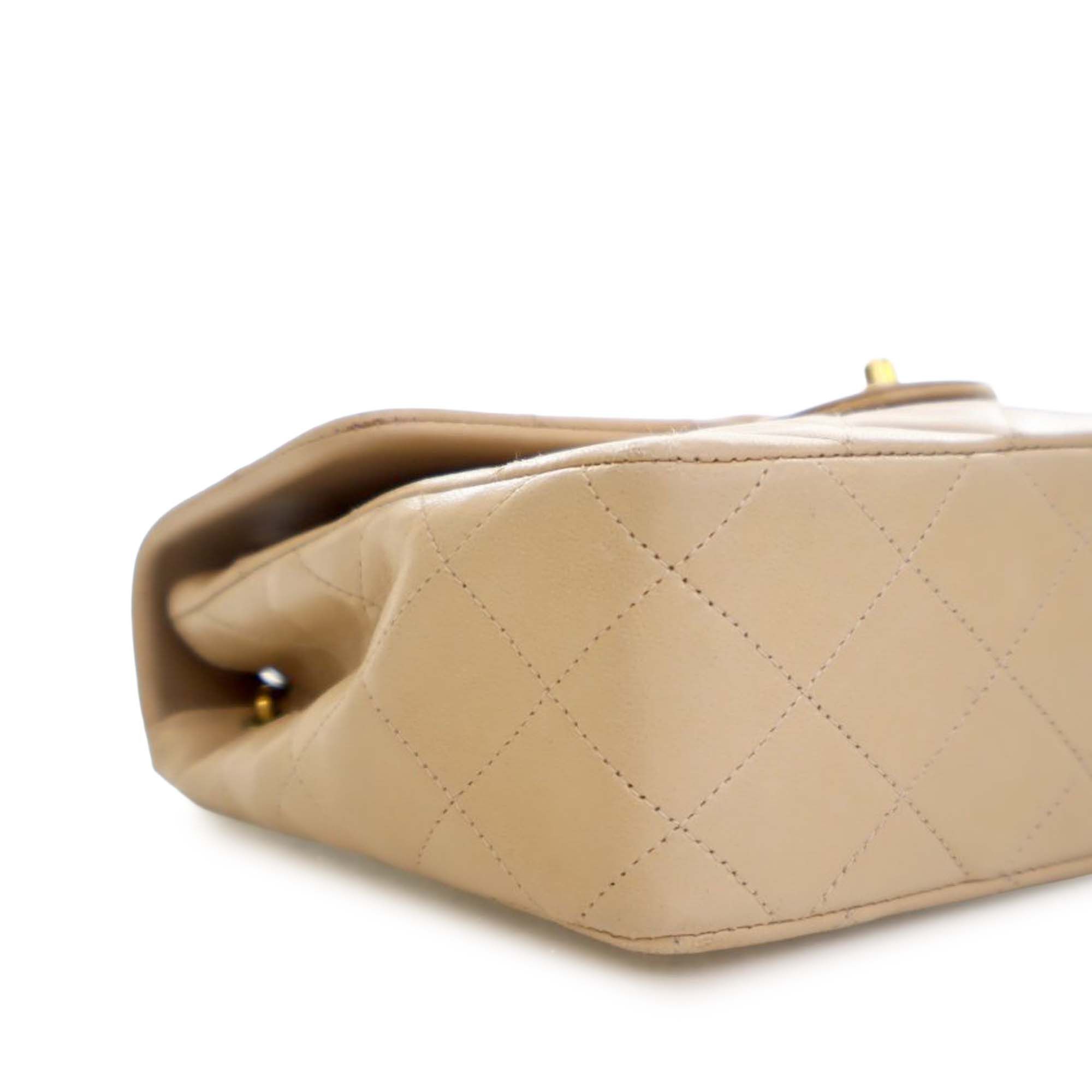 Chanel Chanel Small Square Quilted Lambskin Flap Size ONE SIZE - 11 Thumbnail
