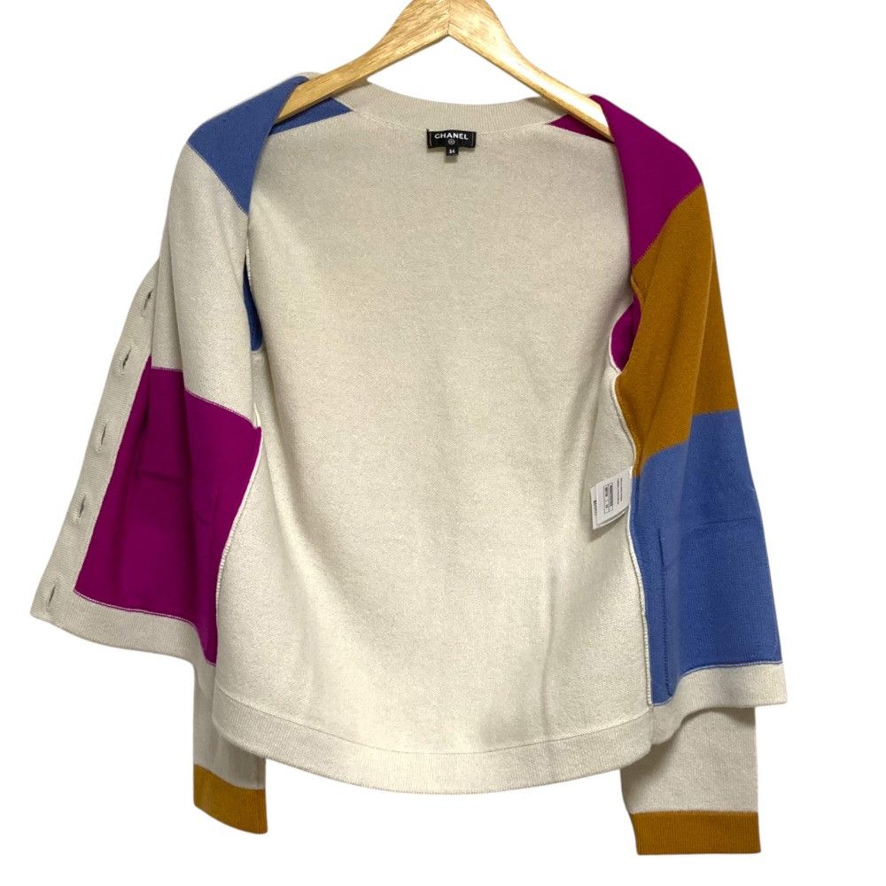 Chanel Chanel Chanel V-Neck Cashmere Cardigan Textile Tops P65607 DUTY FREE for USA Size ONE SIZE - 3 Thumbnail