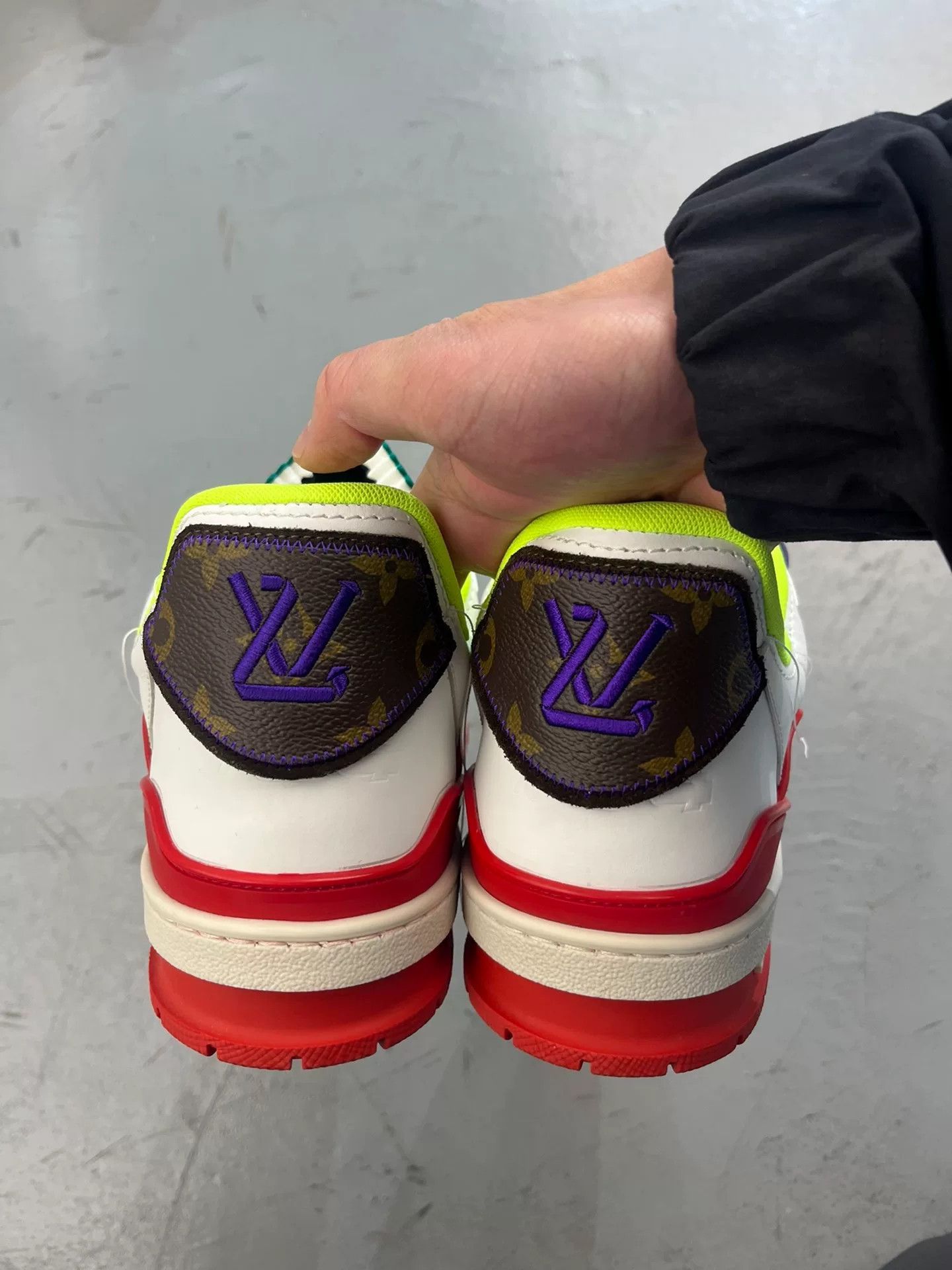 Louis Vuitton LV Trainer China Limited Emerald Size US 9.5 / EU 42-43 - 5 Thumbnail