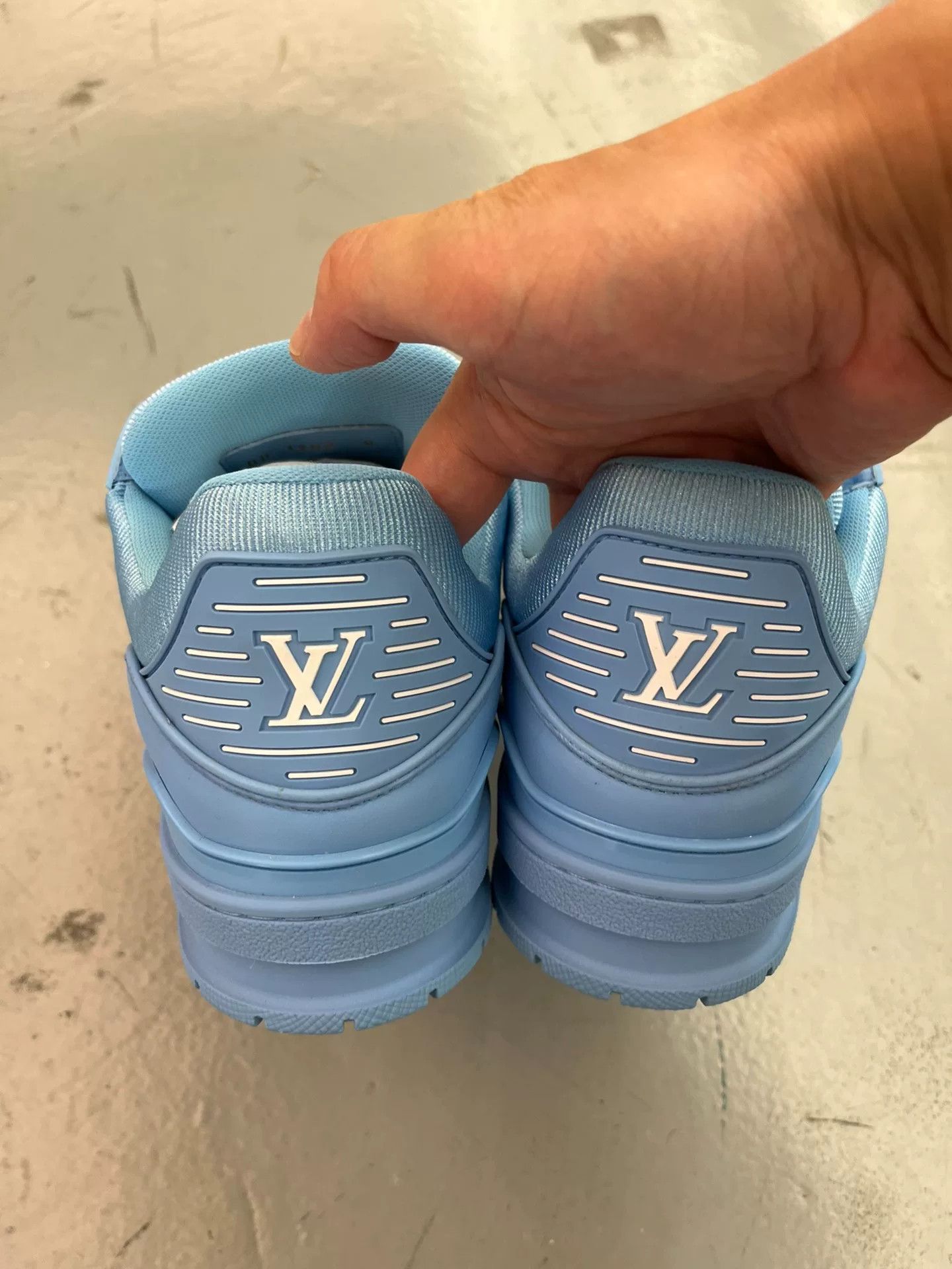 Louis Vuitton LV Trainer Blue Art Gallery Limited Size US 9 / EU 42 - 4 Thumbnail
