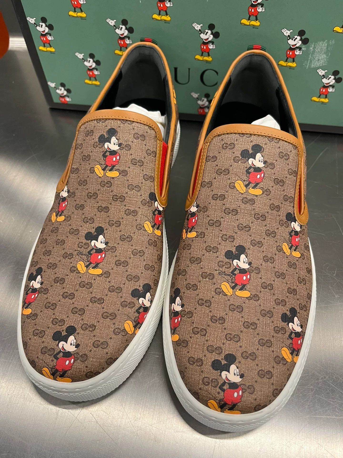 Gucci Gucci Disney Mickey GG Sneakers Size US 10 / EU 43 - 2 Thumbnail