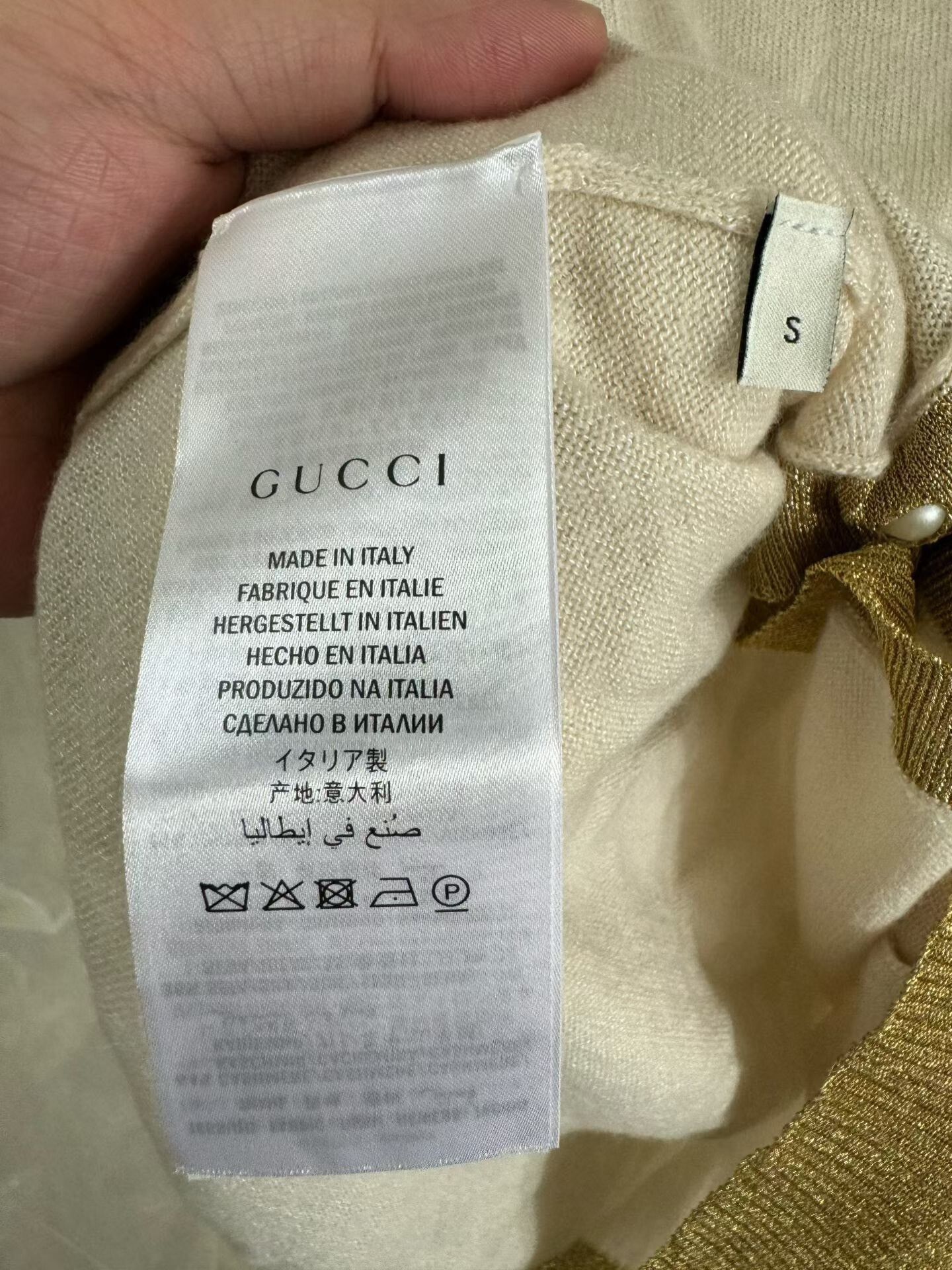 Gucci Gucci Cashmere White Gold Pearl Button Cardigan Size S / US 4 / IT 40 - 4 Thumbnail