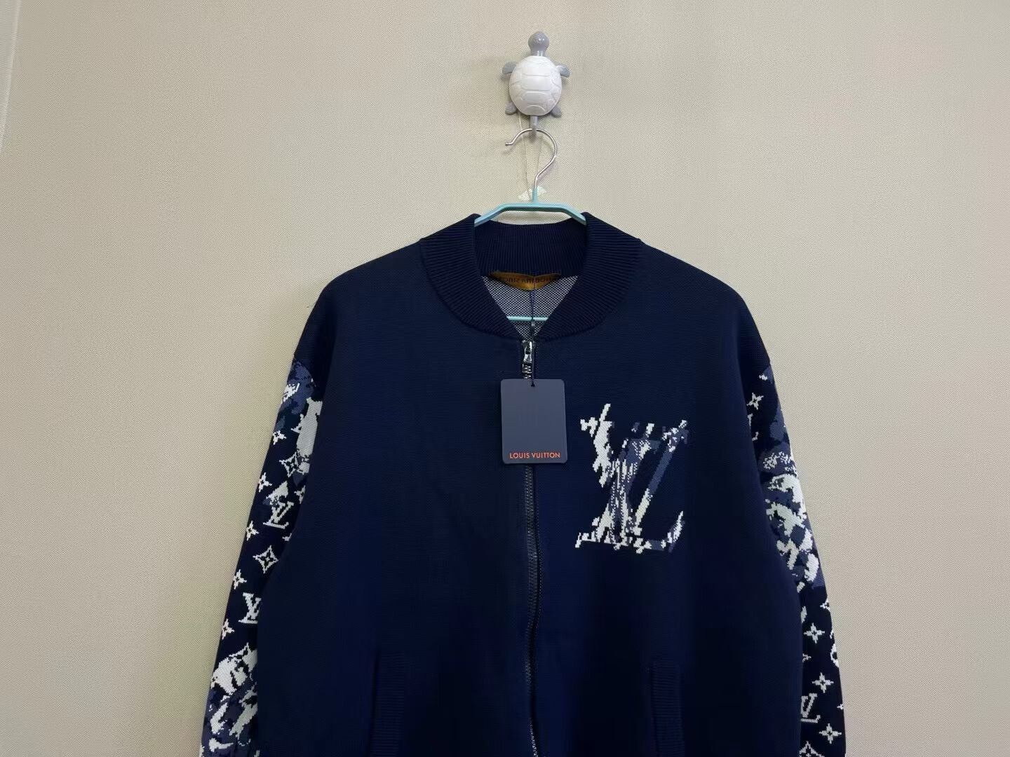 Louis Vuitton Louis Vuitton Monogram Baseball Jacket Size US L / EU 52-54 / 3 - 2 Thumbnail