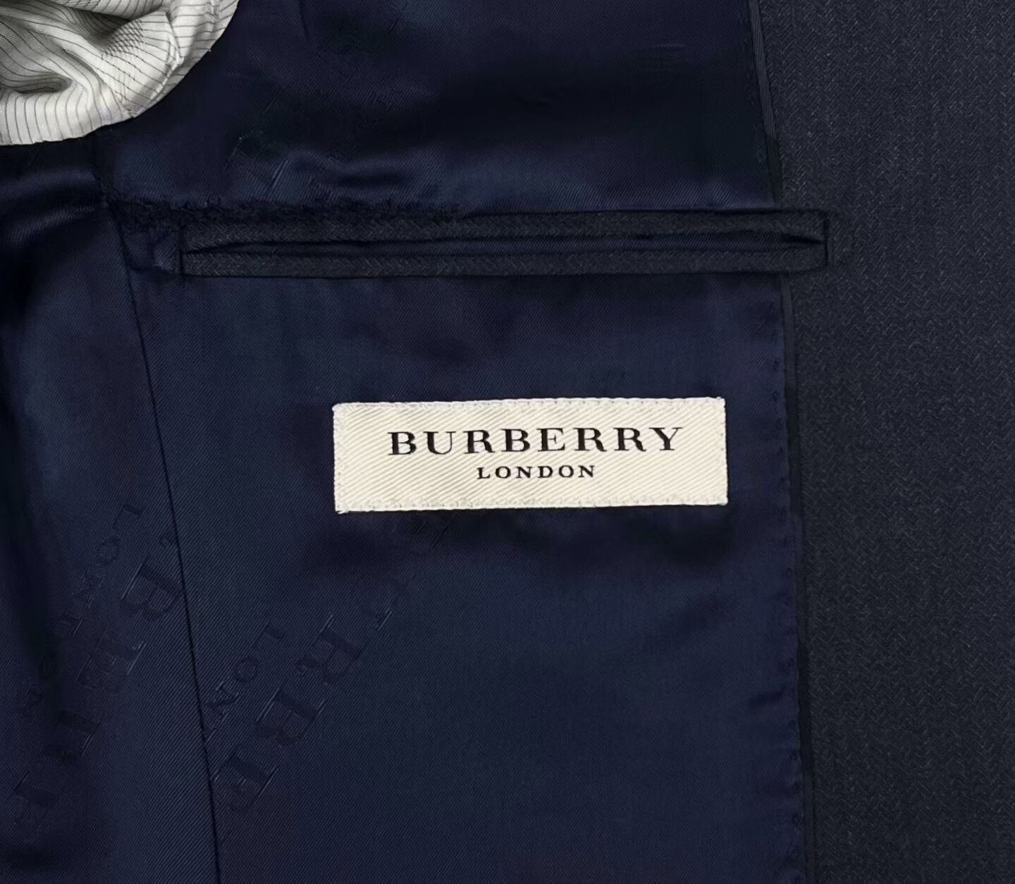 Burberry Burberry Multi-pocket Logo Wool Blazer Size US M / EU 48-50 / 2 - 4 Thumbnail