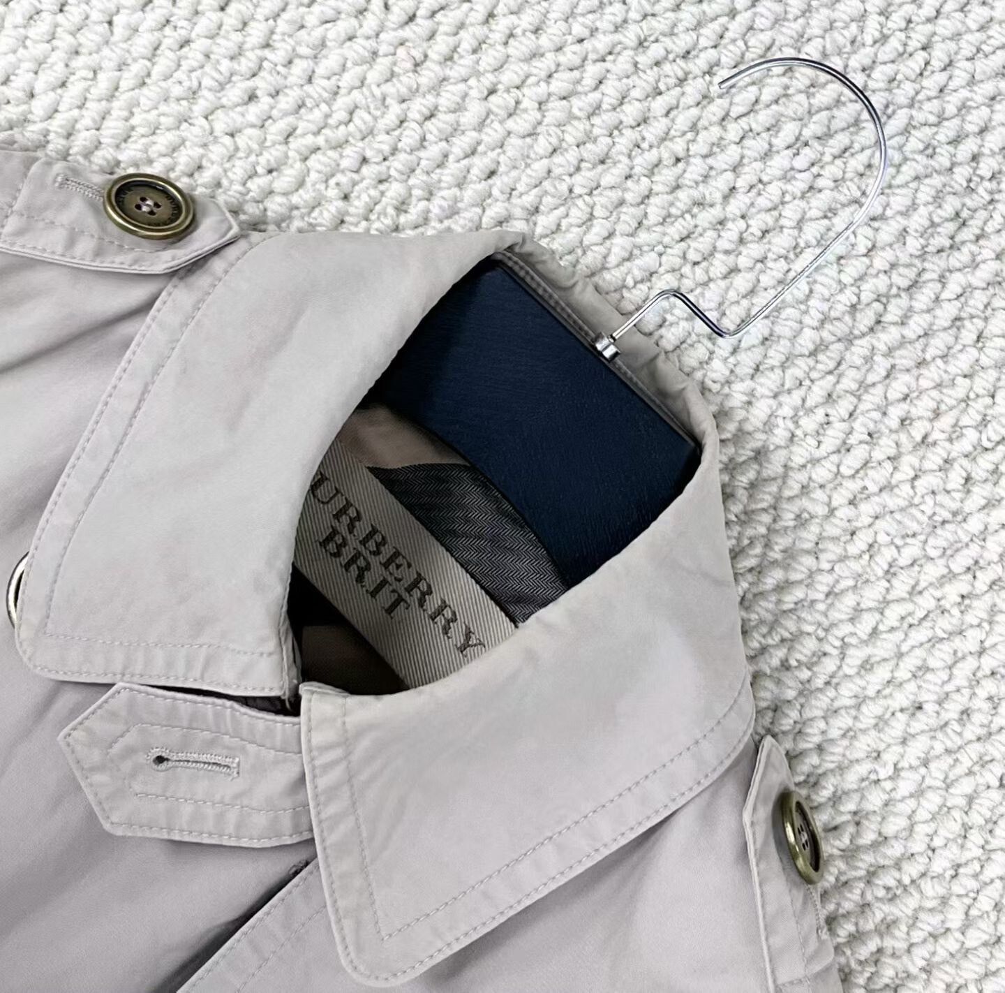 Burberry Burberry Double-Breasted Belted Trench Coat Size XXS / US 00 / IT 34 - 3 Thumbnail