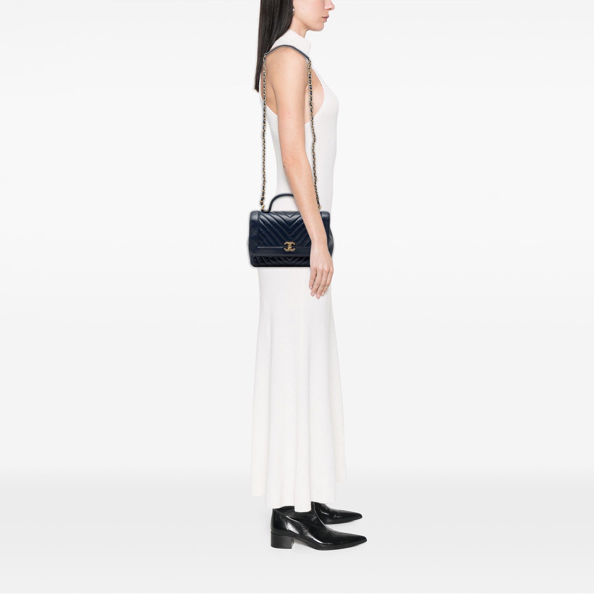 Chanel CC Chevron Aged Calfskin Top Handle Flap Size ONE SIZE - 7 Thumbnail