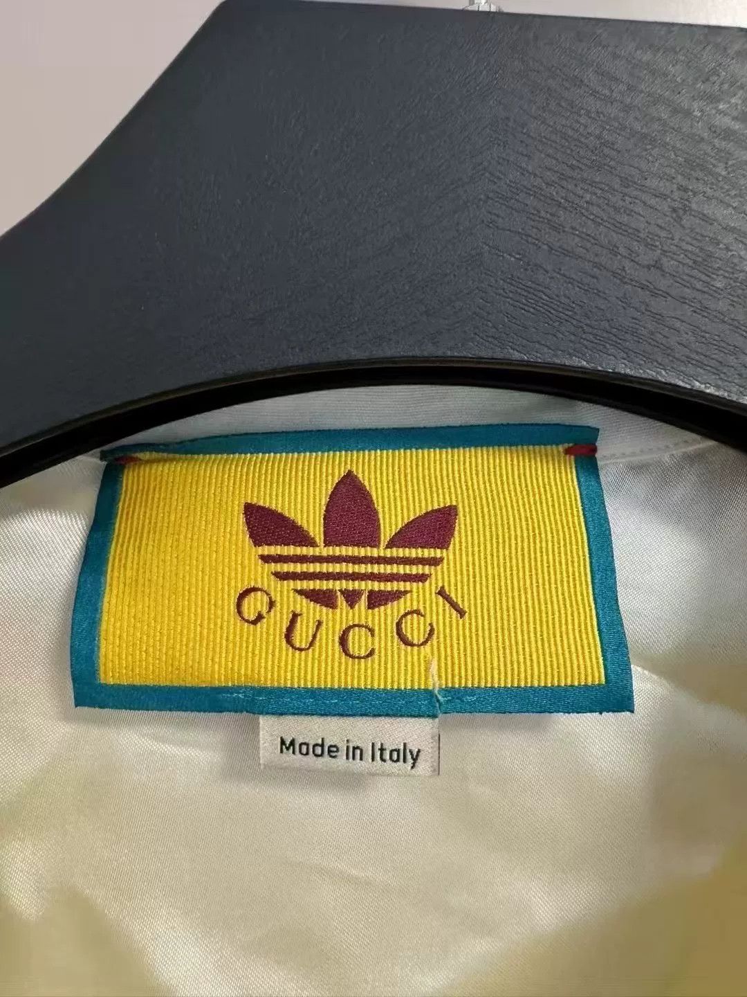 Gucci Gucci x adidas Yellow Logo Short-Sleeve Shirt Size US S / EU 44-46 / 1 - 3 Thumbnail