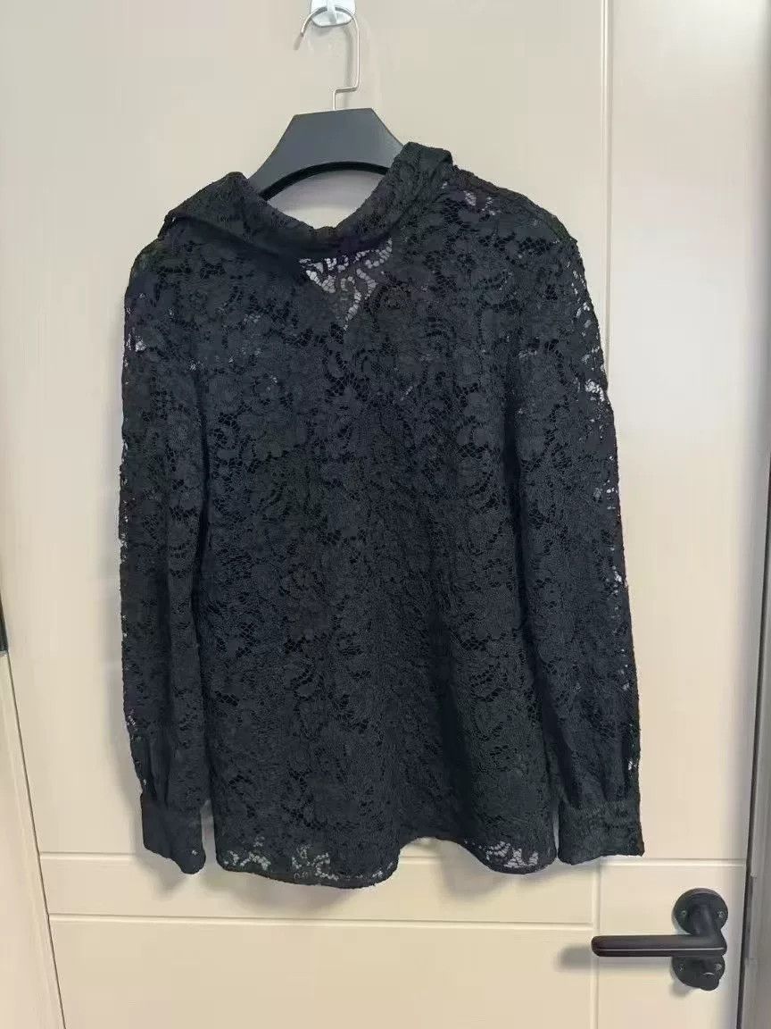 Gucci Gucci Hollow Out Lace Blouse Size XS / US 0-2 / IT 36-38 - 2 Thumbnail