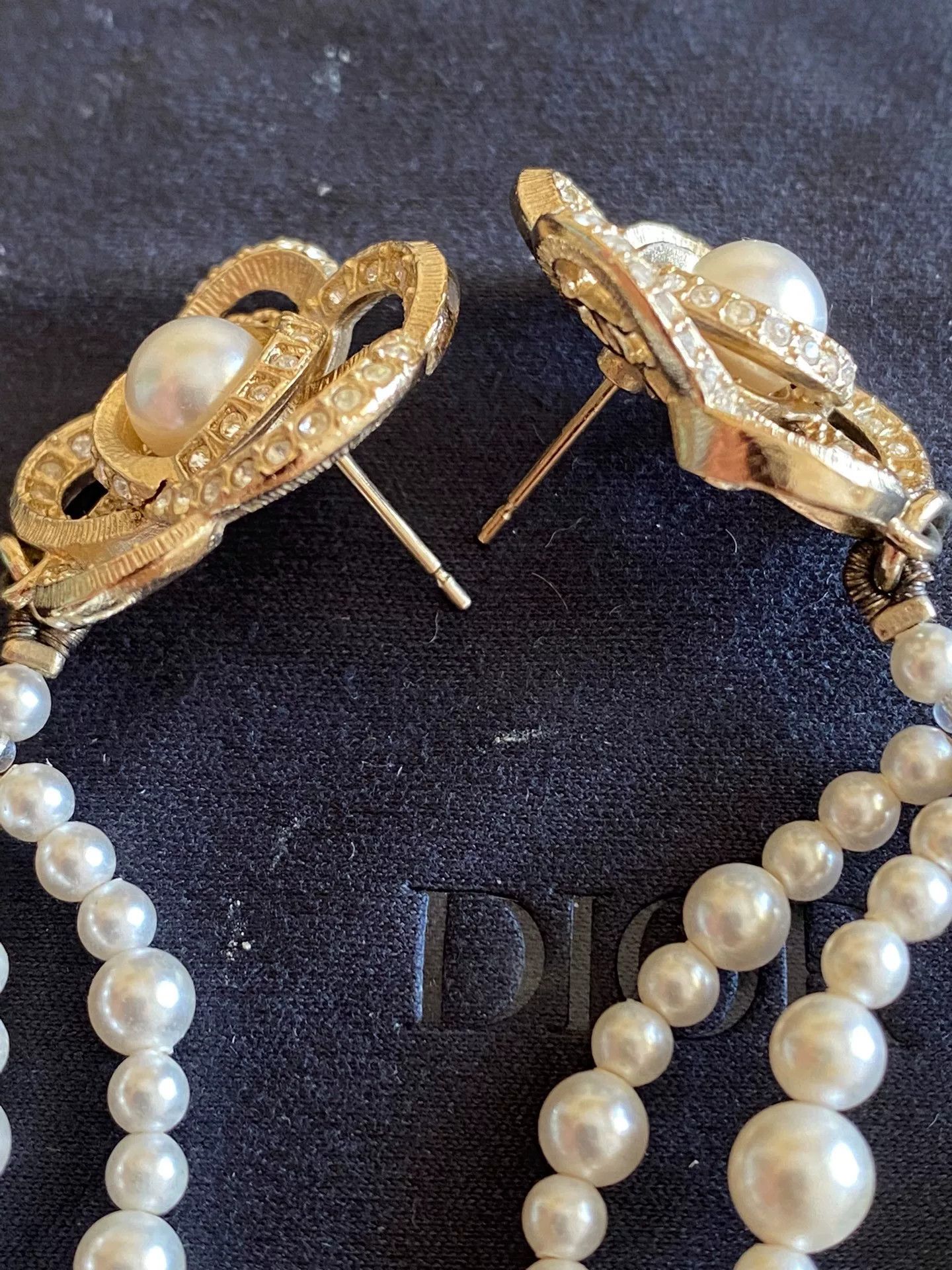 Chanel Chanel Camellia Pearl Earrings Size ONE SIZE - 9 Thumbnail