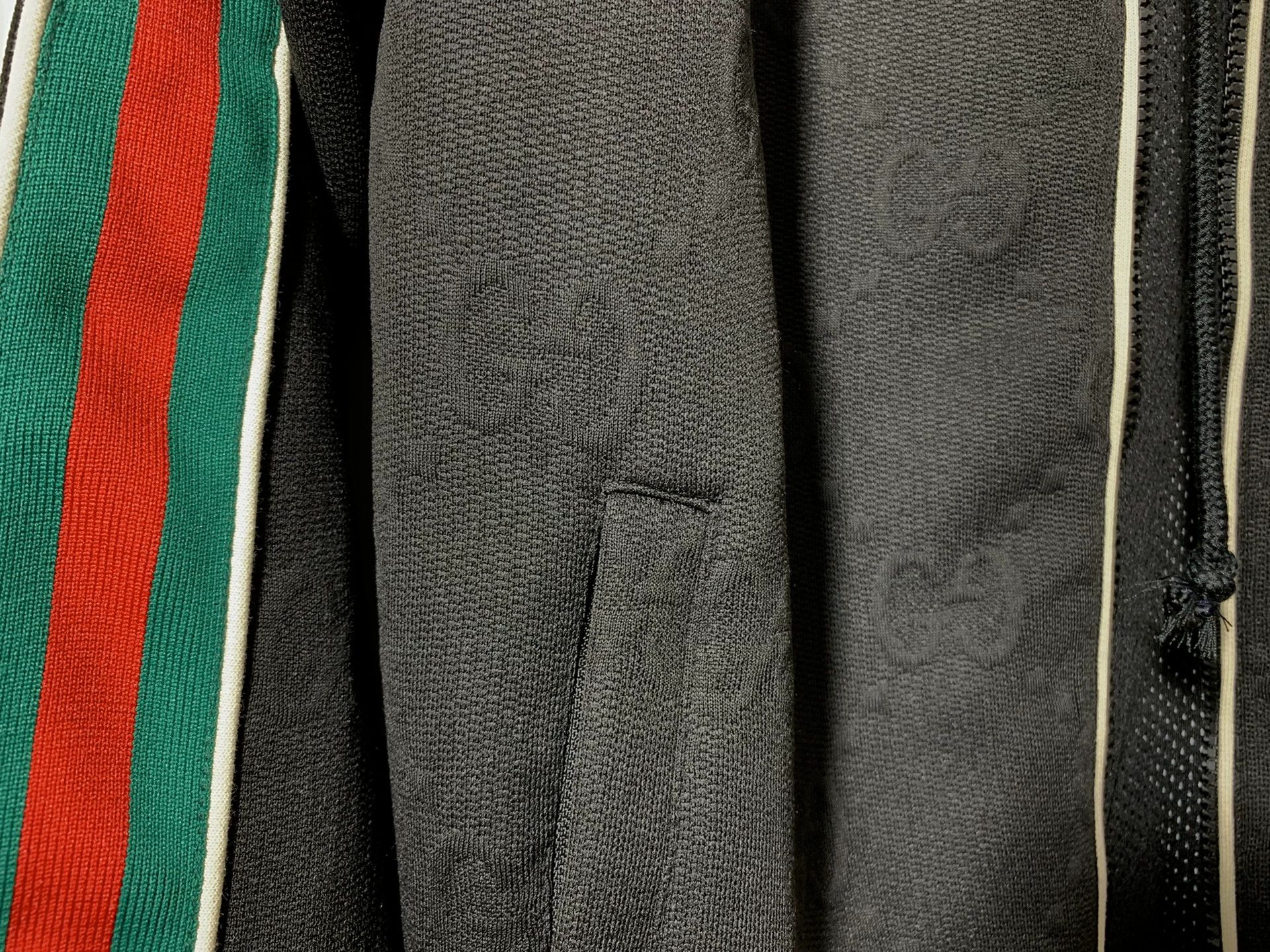 Gucci Gucci Men's Casual Hooded Jacket Size US S / EU 44-46 / 1 - 6 Thumbnail