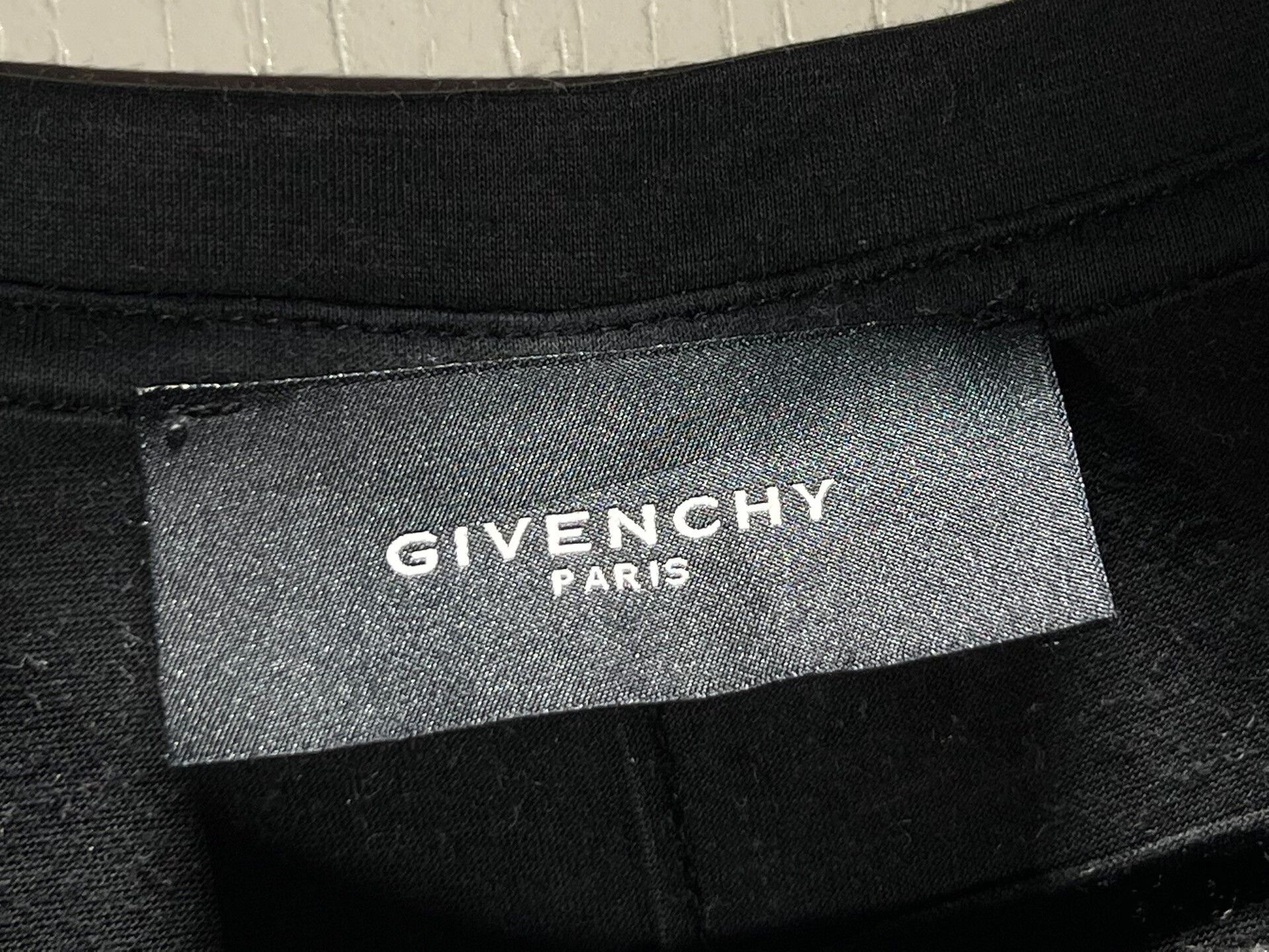Givenchy GIVENCHY Men's Summer Round Neck T-Shirt Size US M / EU 48-50 / 2 - 2 Thumbnail