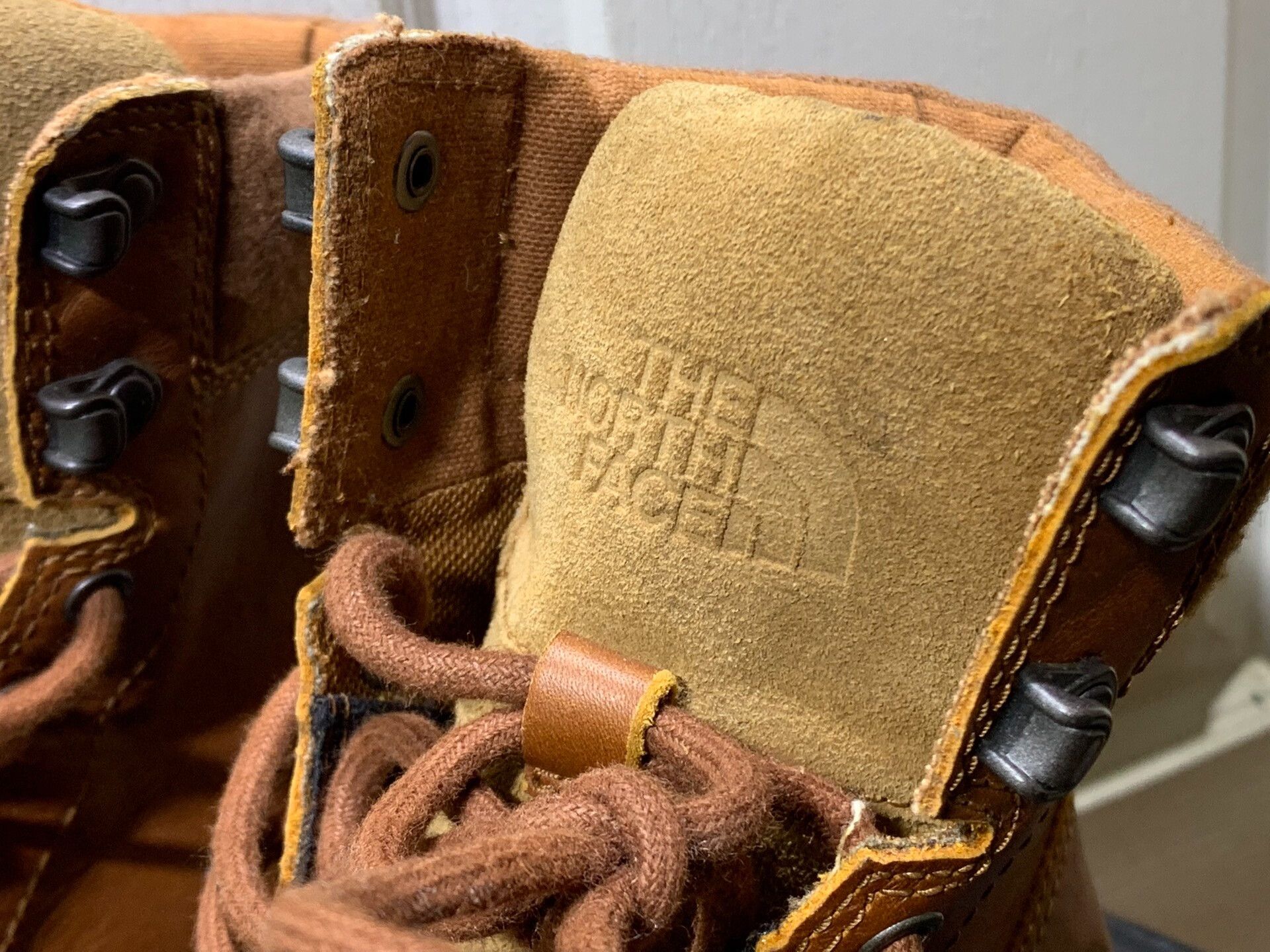 The North Face The North Face Men's Winter High-Top Boots Size US 7 / EU 40 - 2 Thumbnail