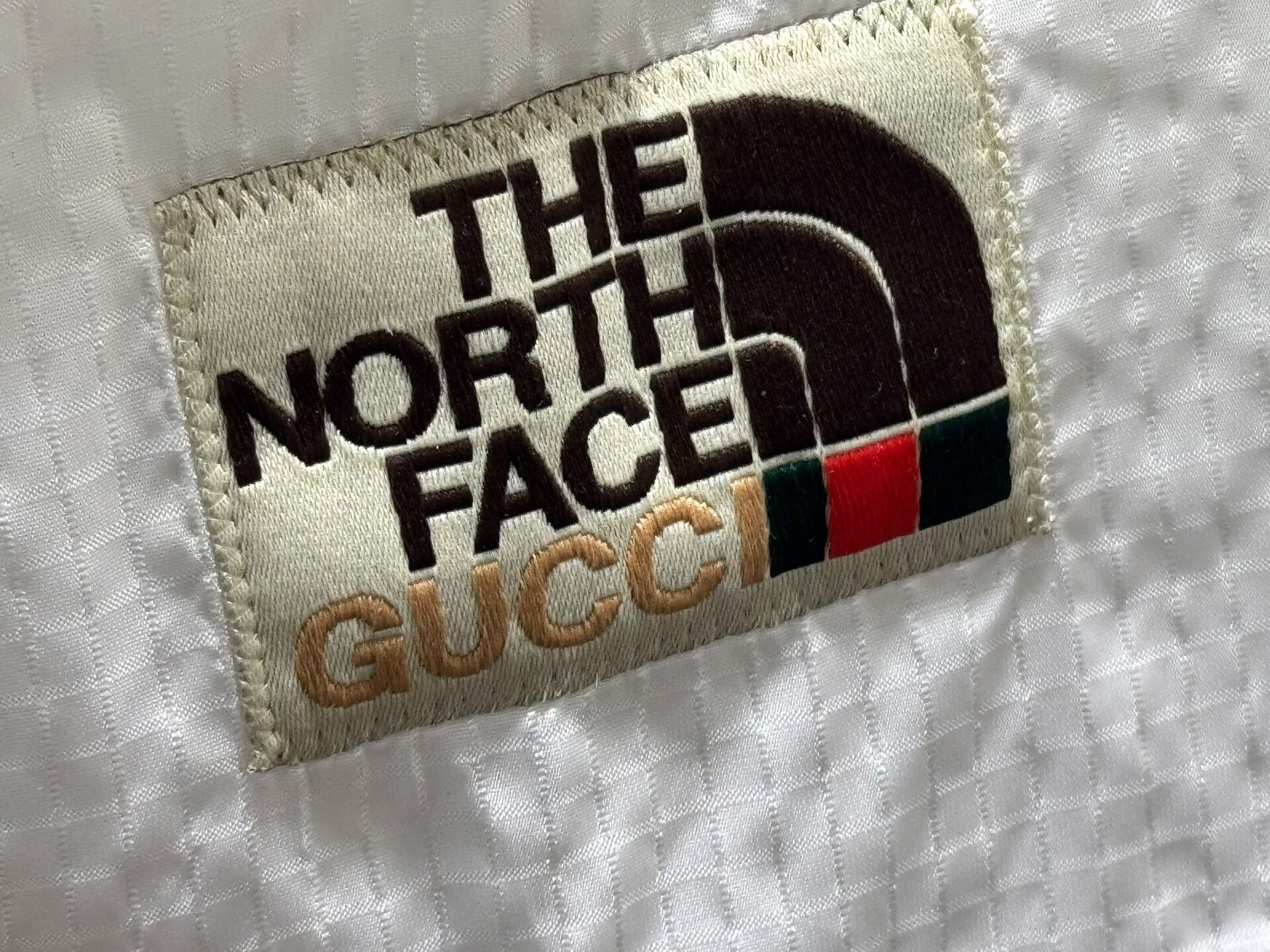 Gucci Gucci Men's Light Outdoor Sports Jacket Size US M / EU 48-50 / 2 - 5 Thumbnail