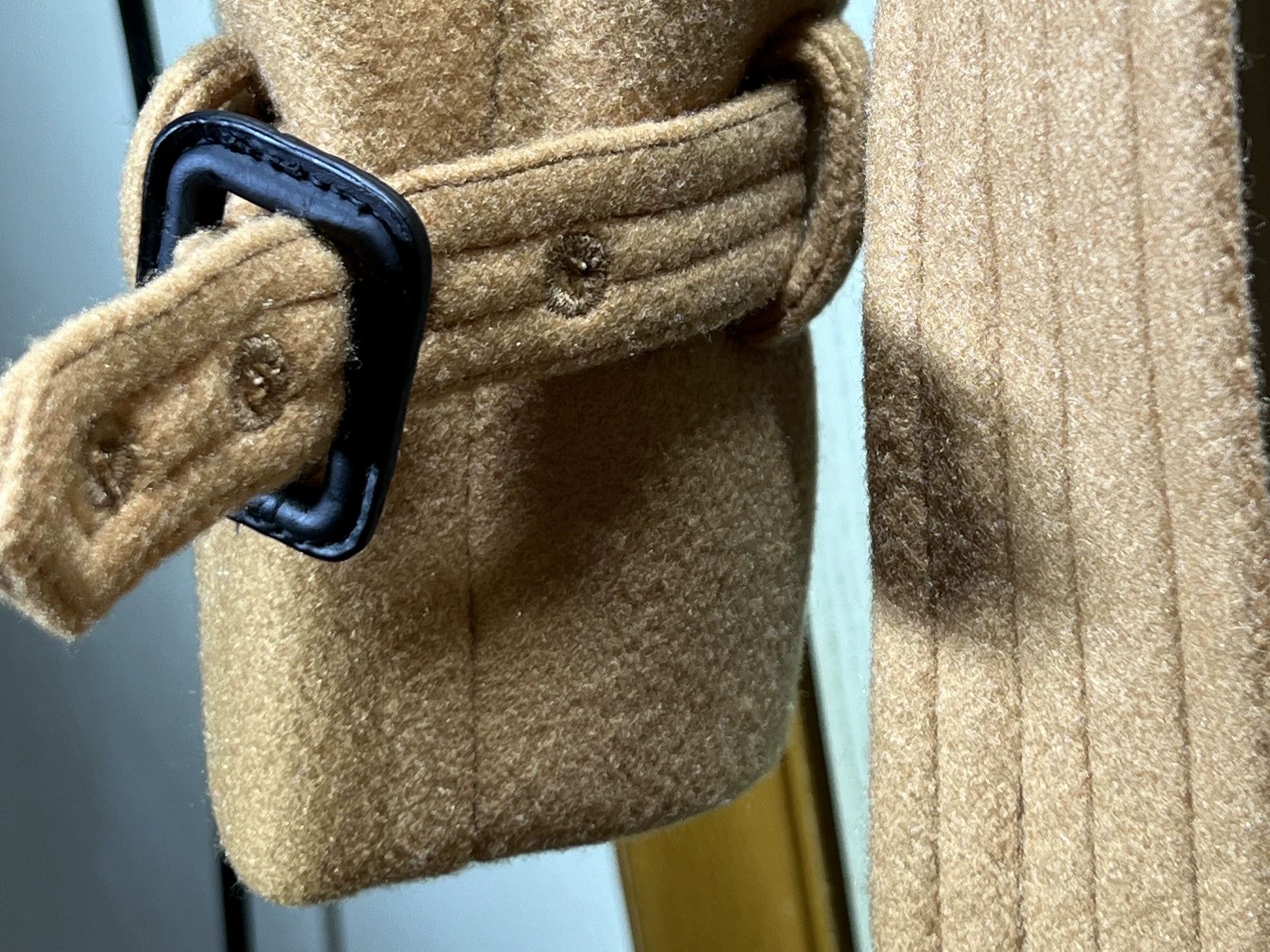 Burberry Burberry Women's Double-Breasted Cashmere Coat Size L / US 10 / IT 46 - 5 Thumbnail