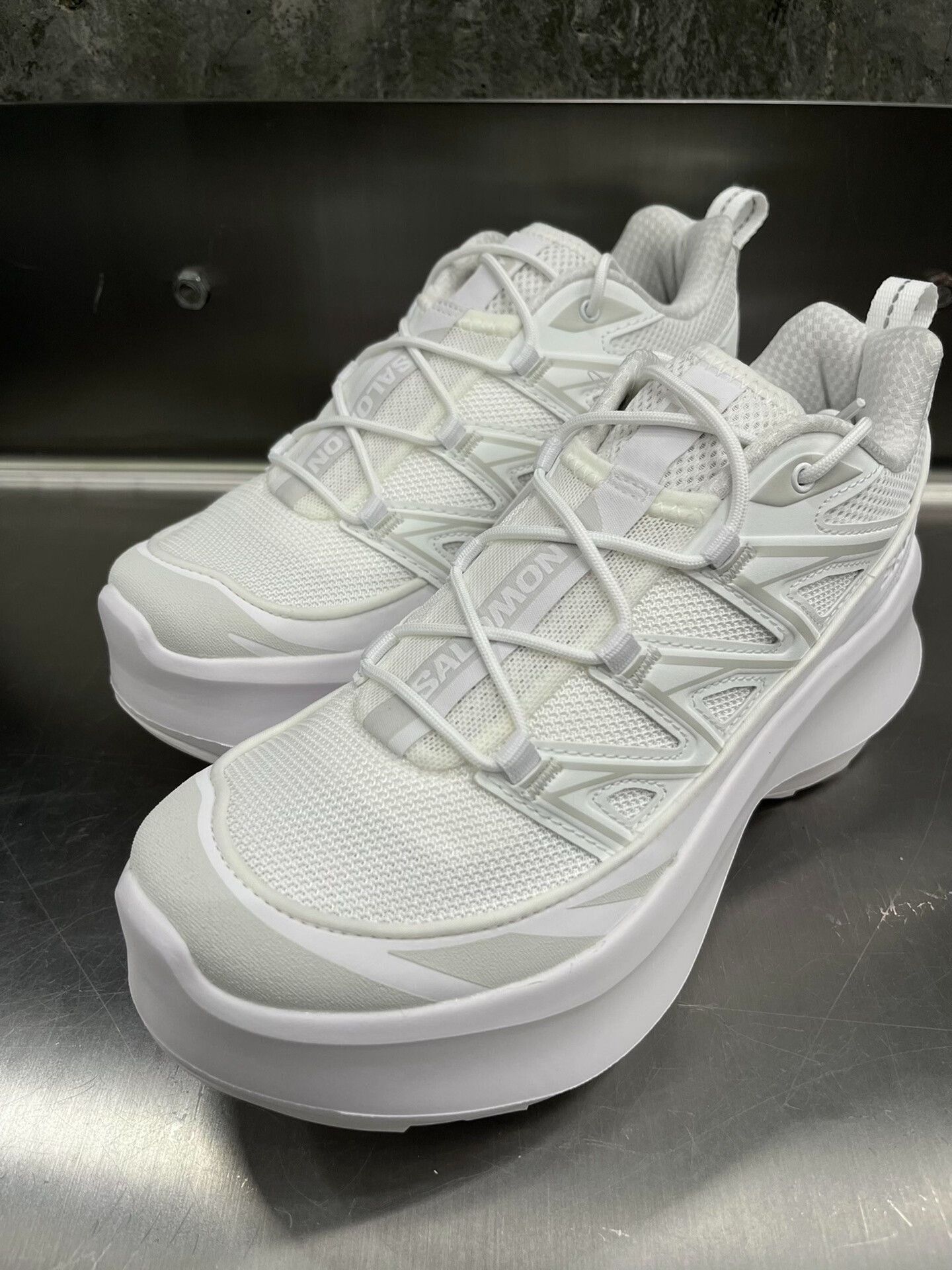 Salomon CDG Salomon White XT6 Elevated Sneakers Size US 6.5 / IT 36.5 - 2 Thumbnail
