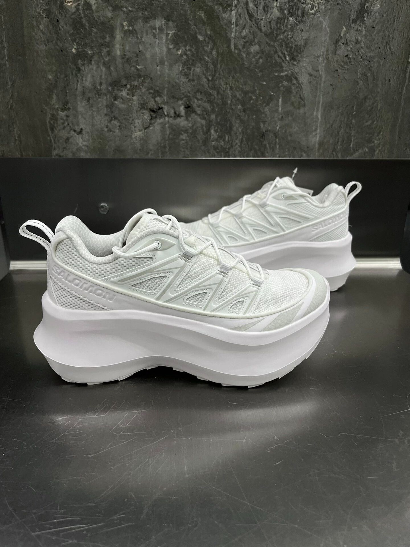 Salomon CDG Salomon White XT6 Elevated Sneakers Size US 6.5 / IT 36.5 - 4 Thumbnail
