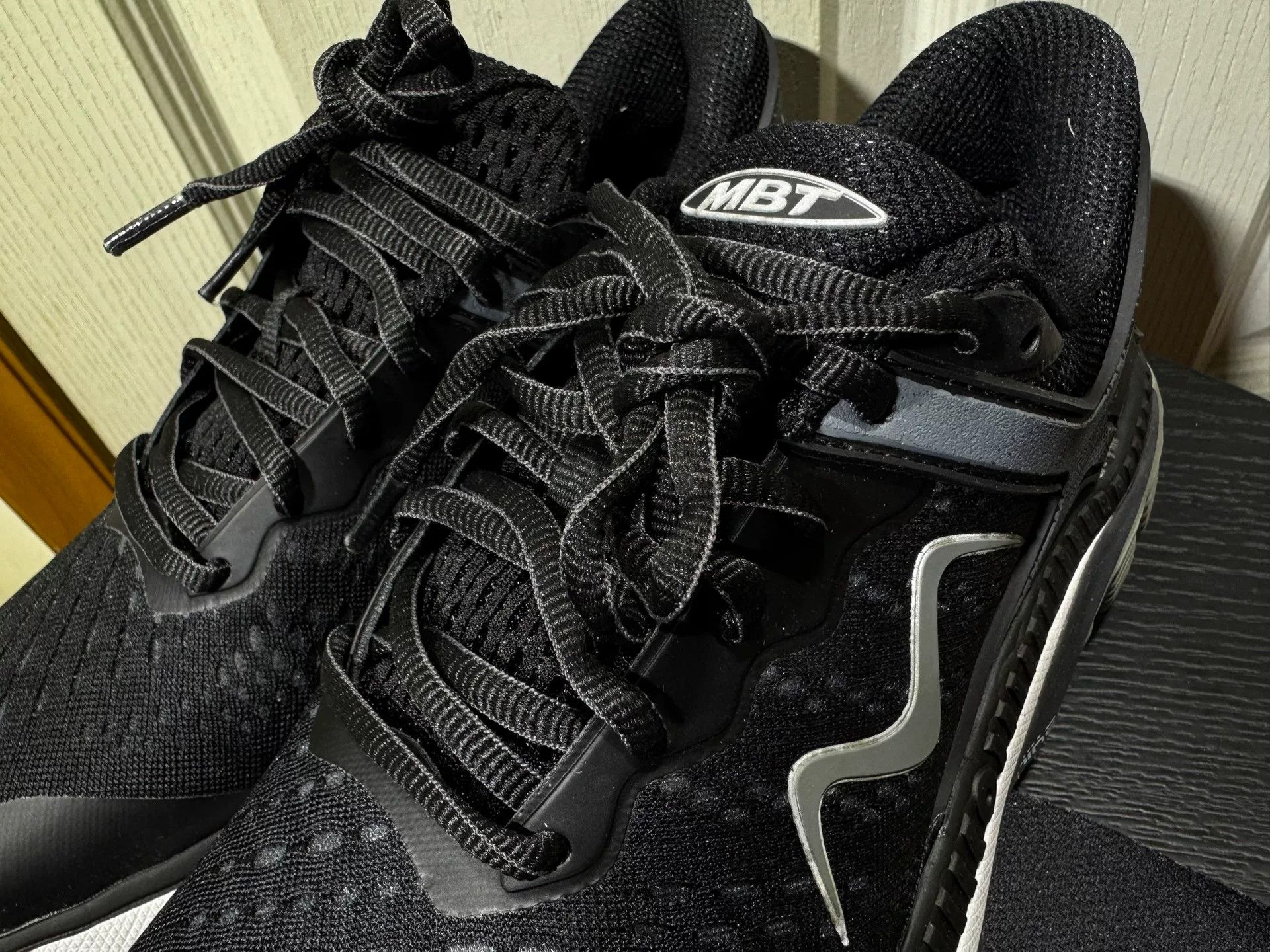 MBT MBT Men's Spring Autumn Running Shoes Size US 7 / EU 40 - 6 Thumbnail